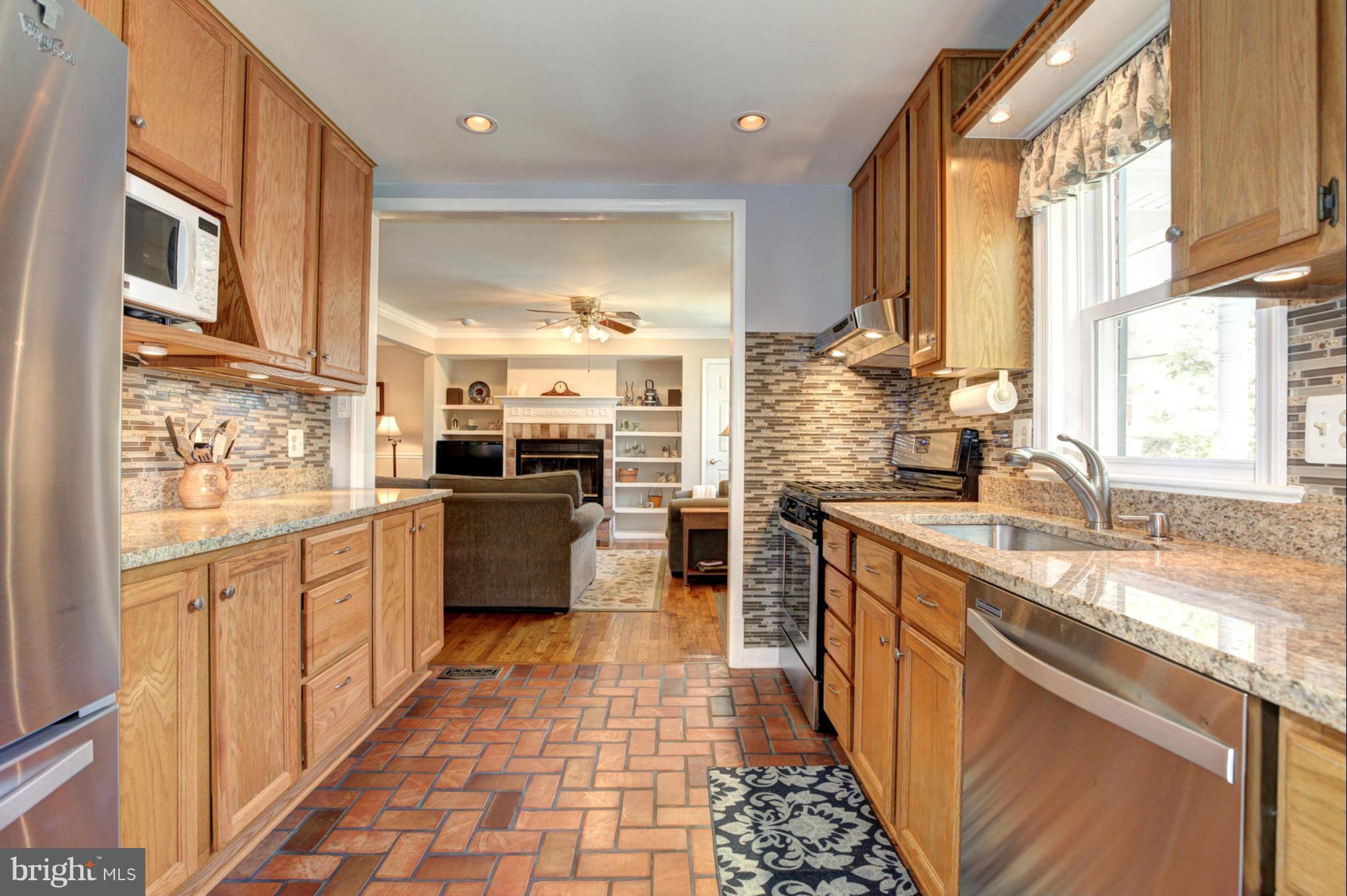 CHESTNUT RIDGE MANOR - Residential