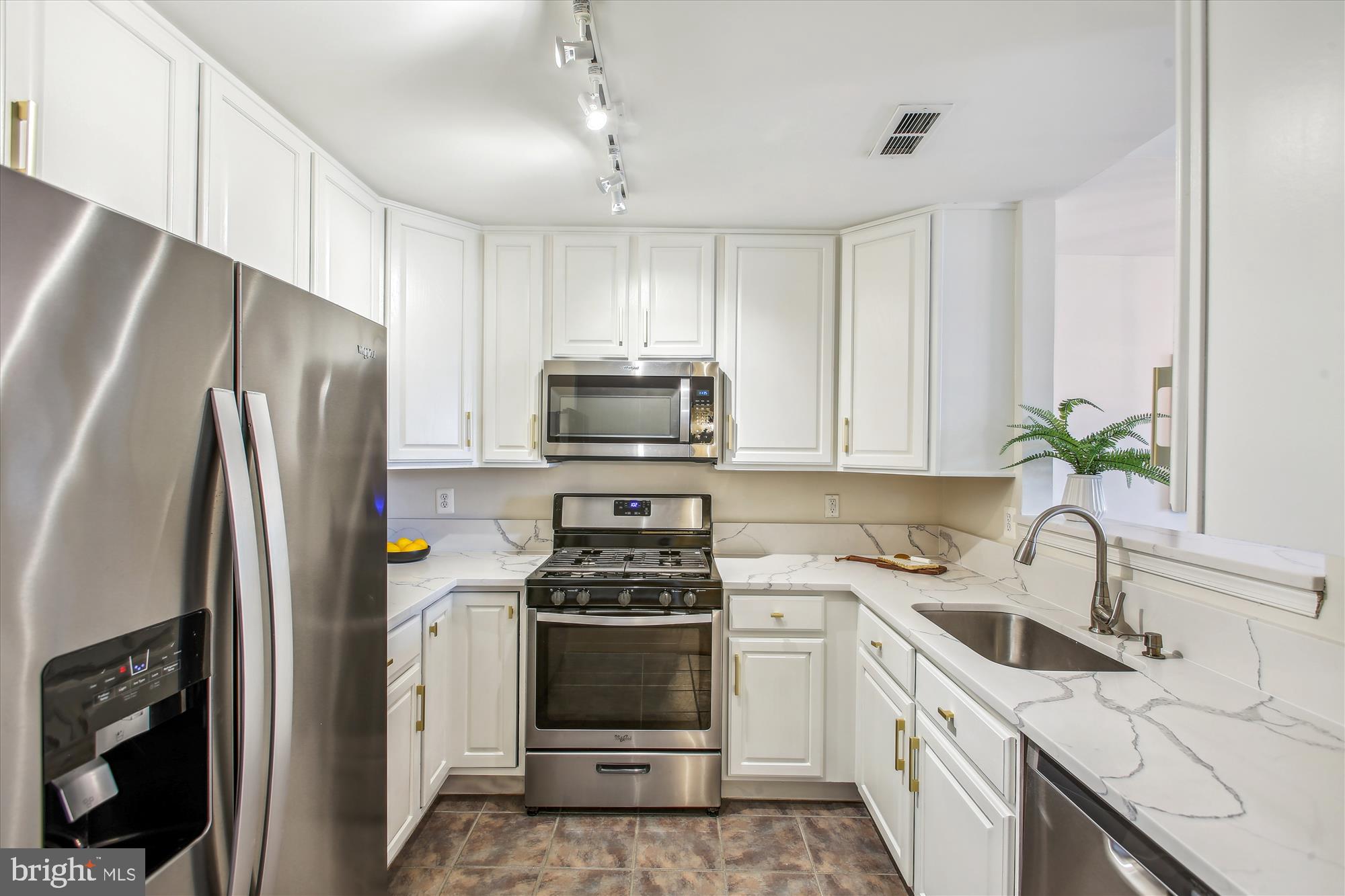 621 N SAINT ASAPH STREET 302