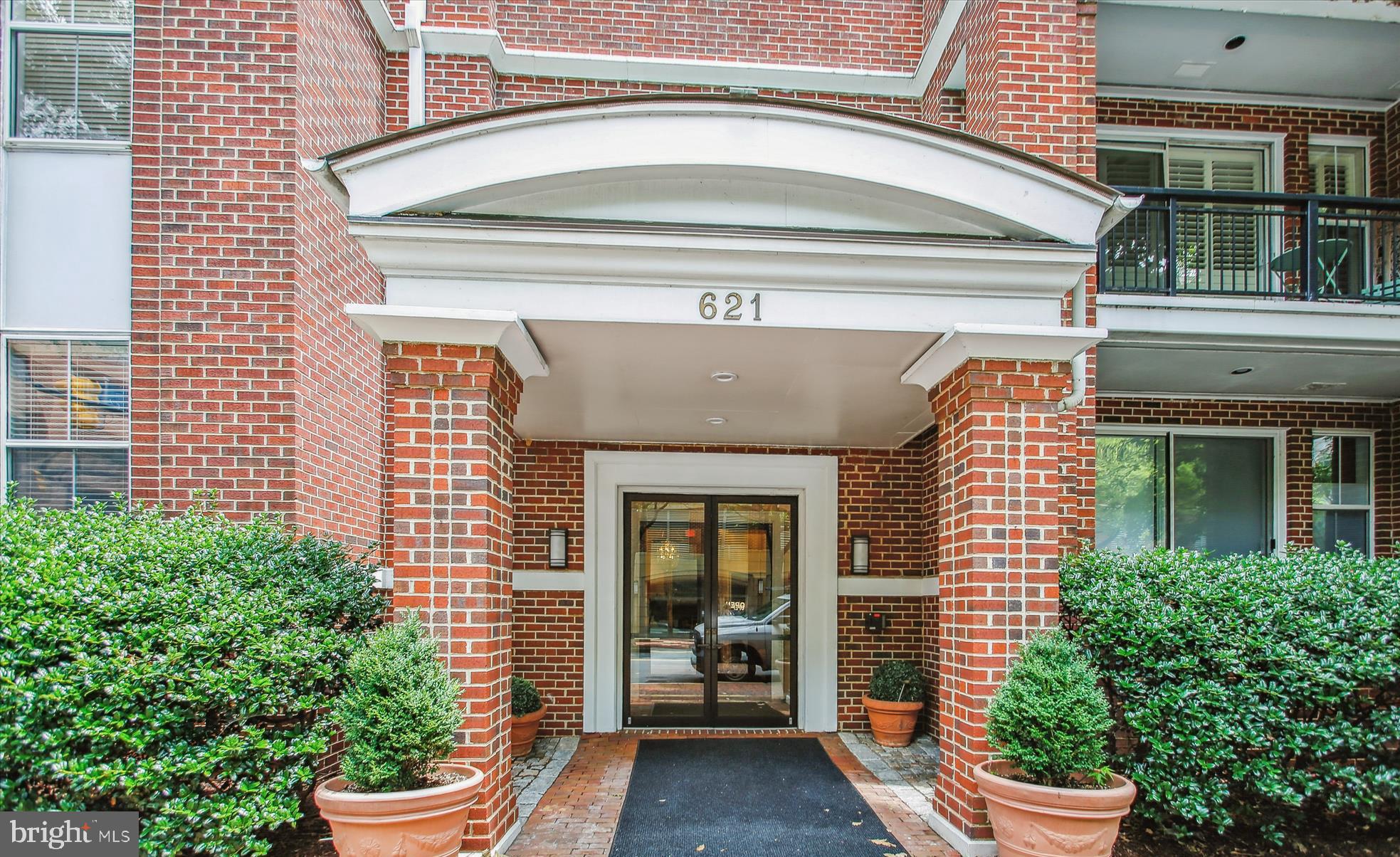 621 N SAINT ASAPH STREET 302