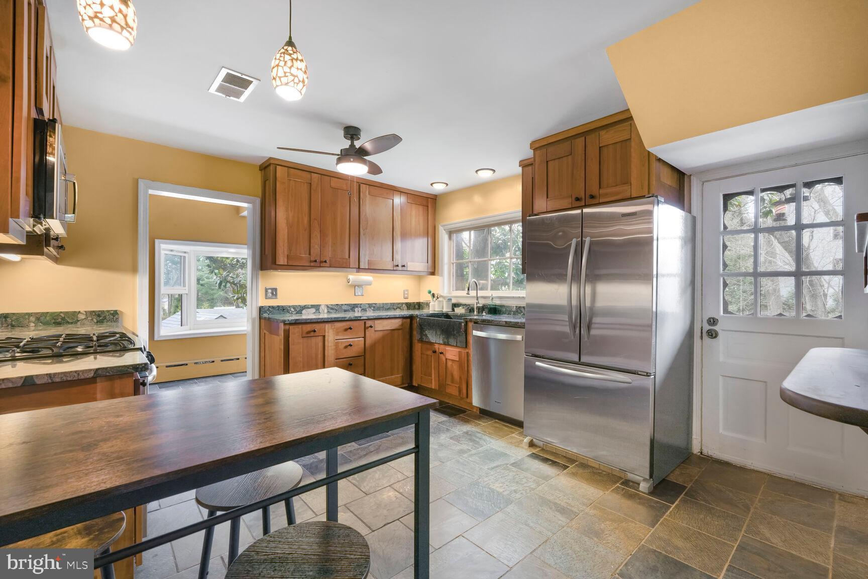 ALTA VISTA - Residential