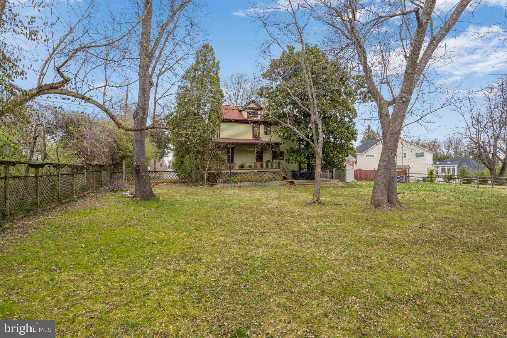 ALTA VISTA - Residential