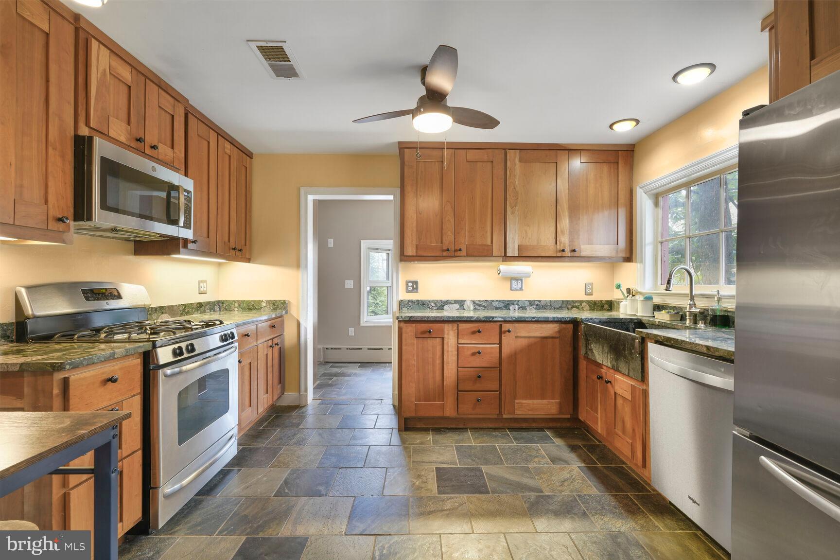 ALTA VISTA - Residential