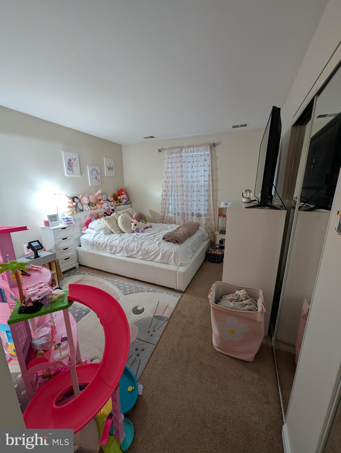 FLOWER HILL - Residential