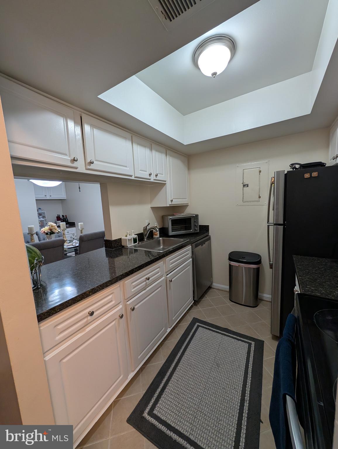 FLOWER HILL - Residential