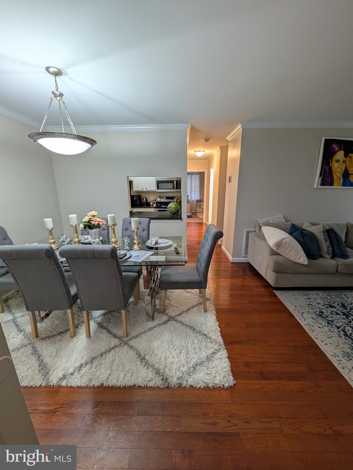 FLOWER HILL - Residential