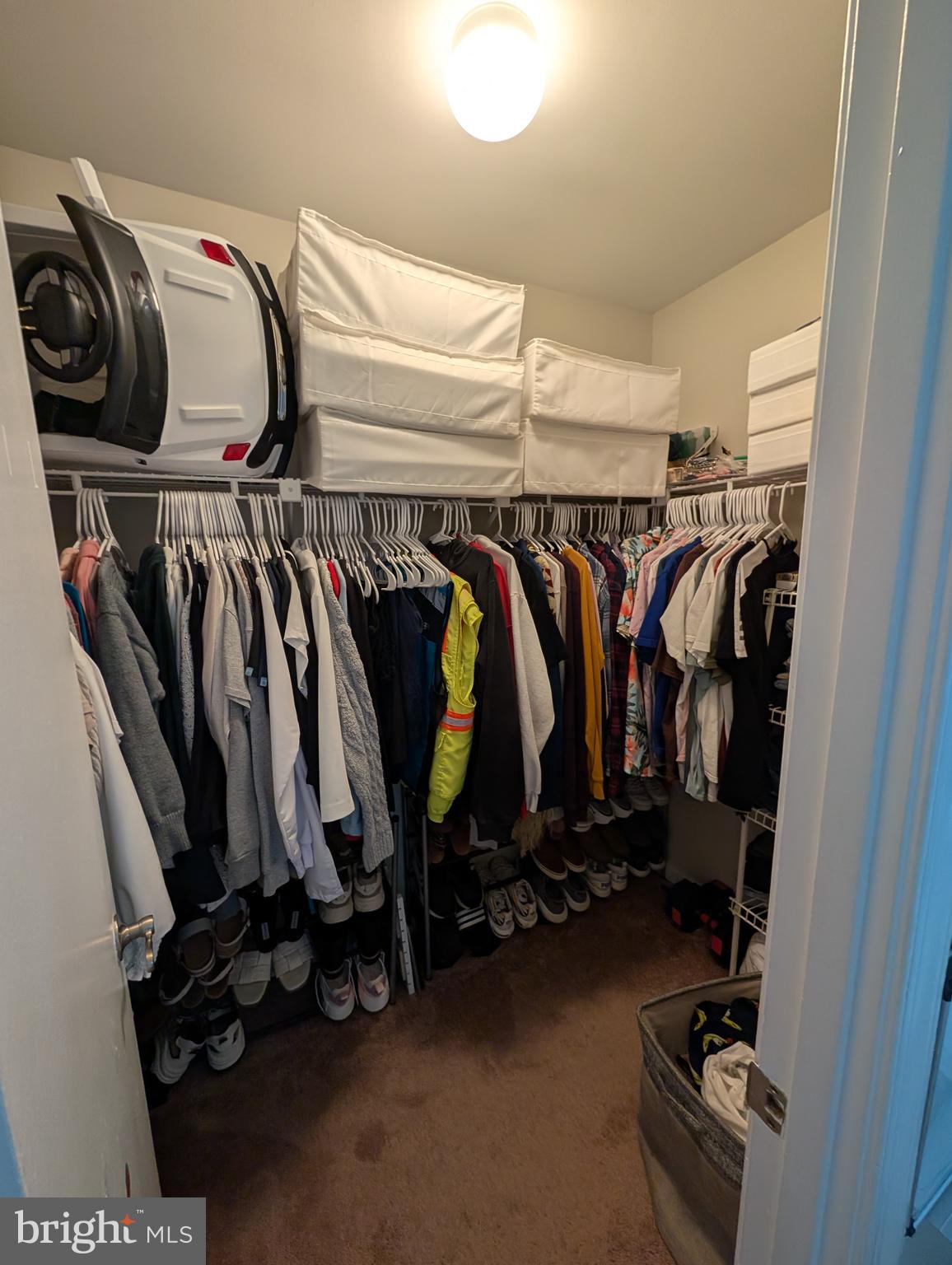 FLOWER HILL - Residential