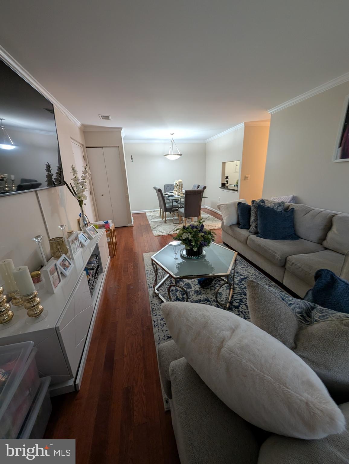 FLOWER HILL - Residential