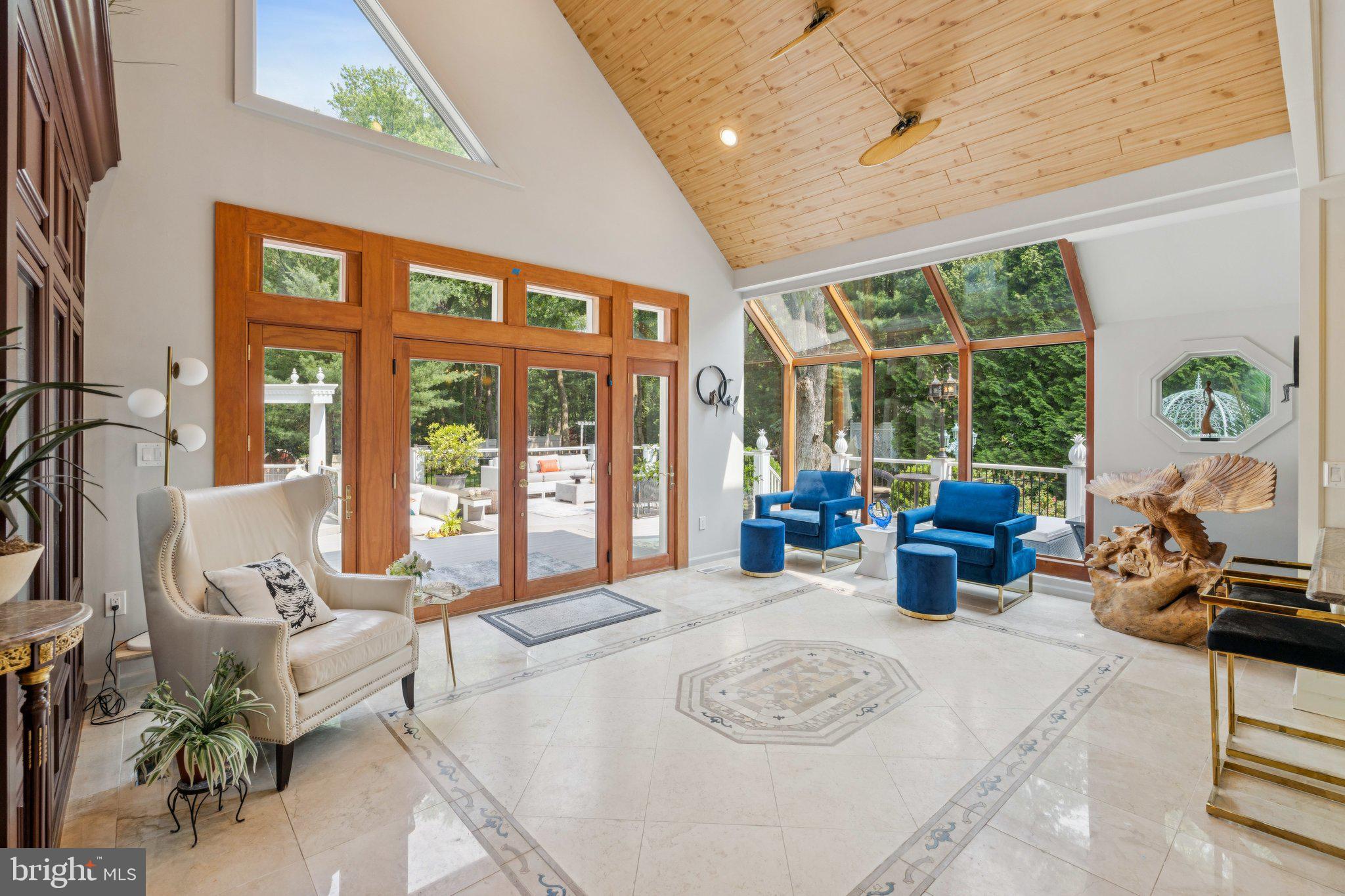 SENECA RIDGE - Residential