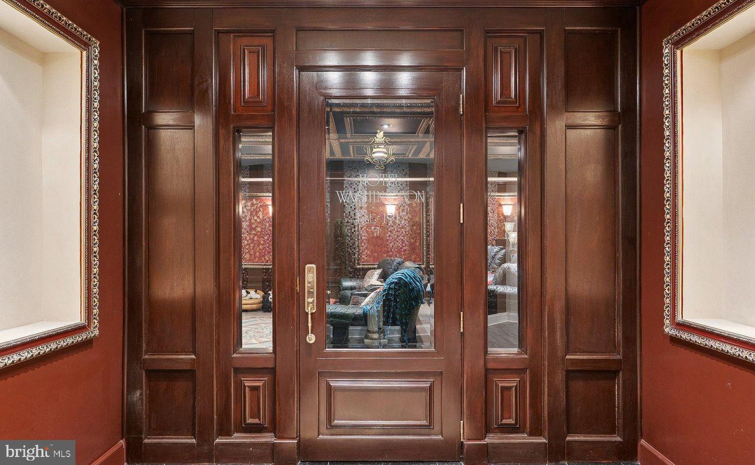 SENECA RIDGE - Residential