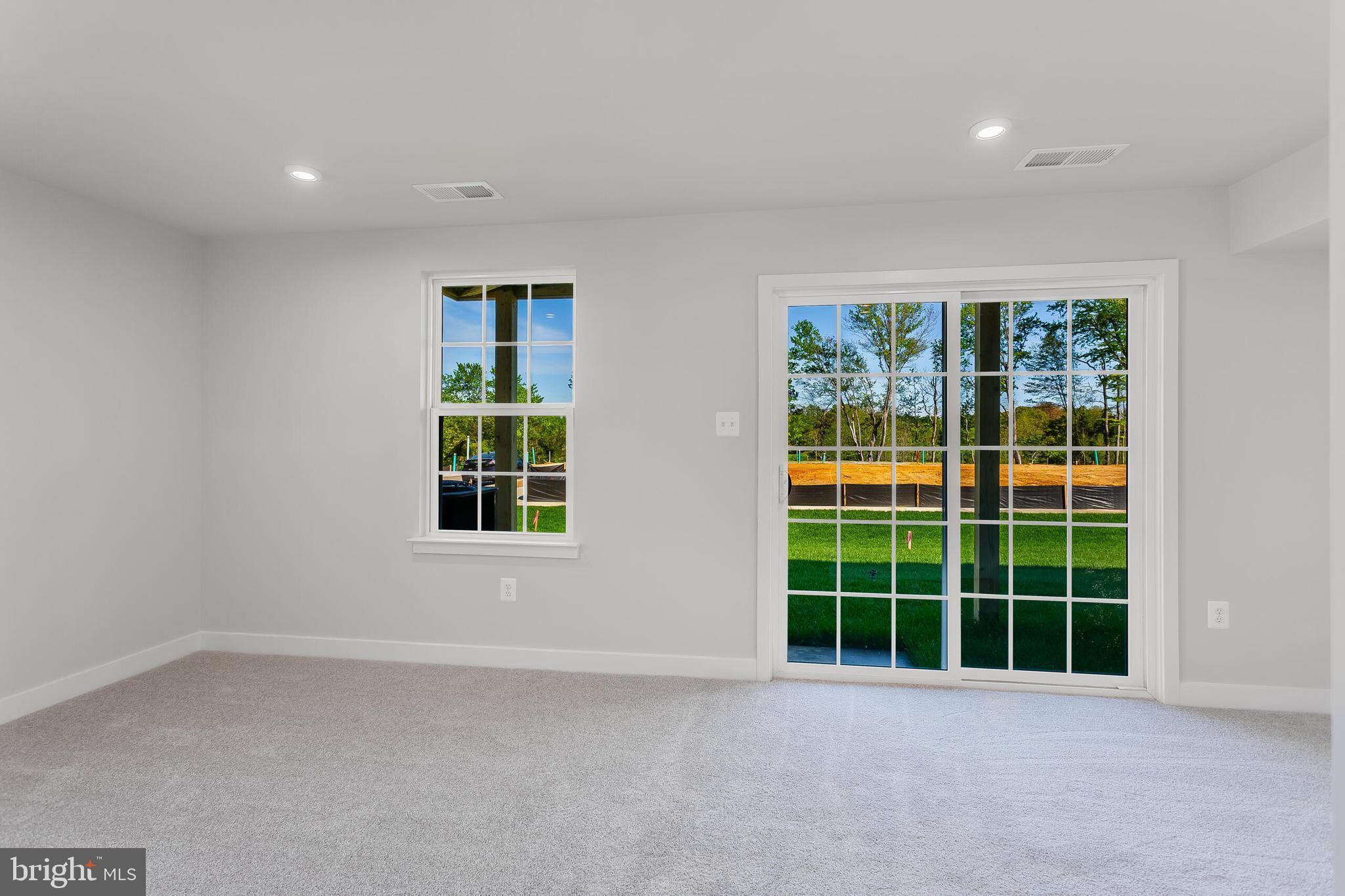 18 CHESAPEAKE LANE E