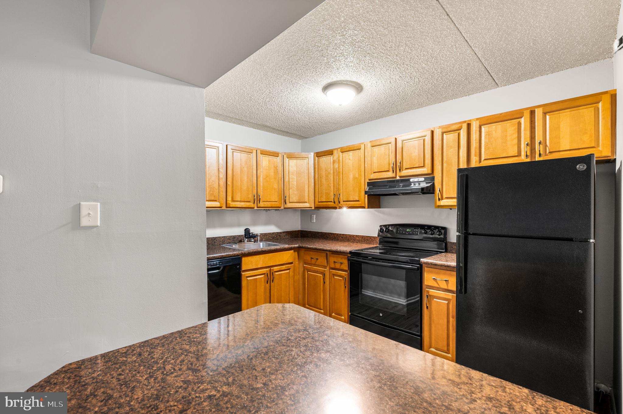 SAYBROOK VIL - Residential