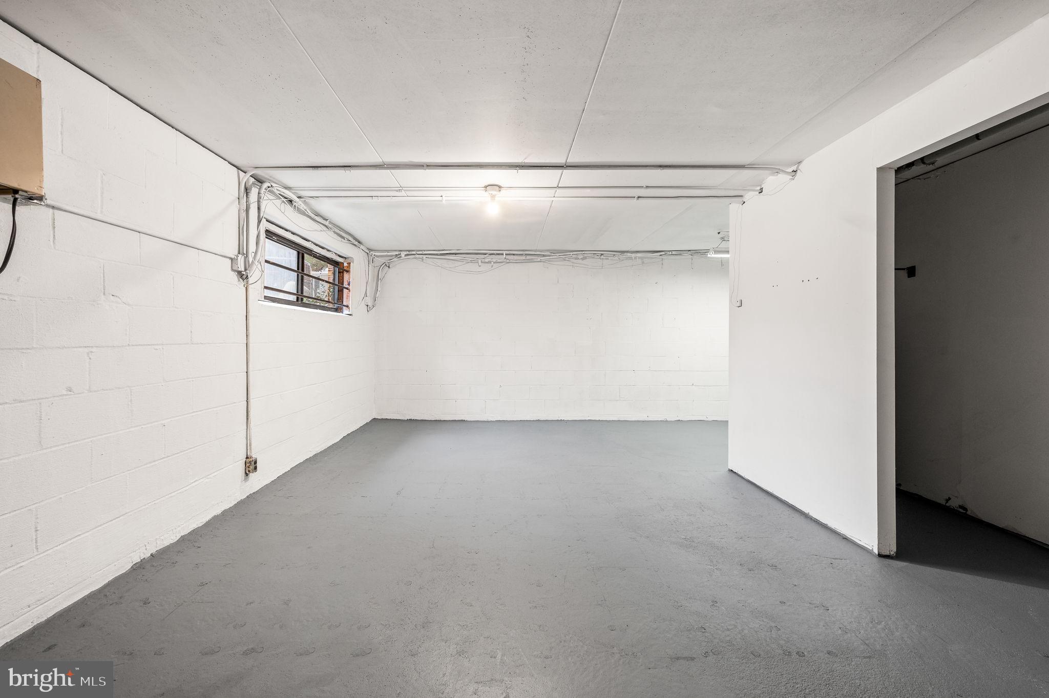 SAYBROOK VIL - Residential