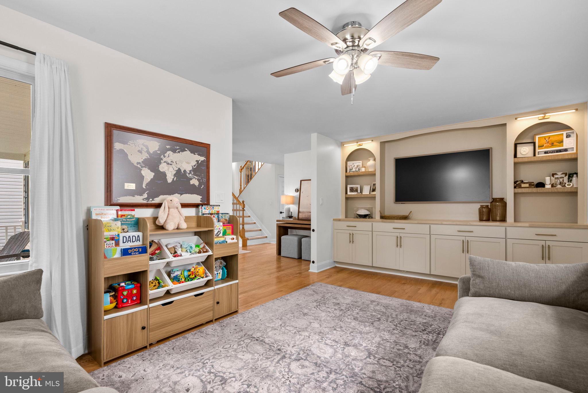 FRANKLIN MANOR - Residential
