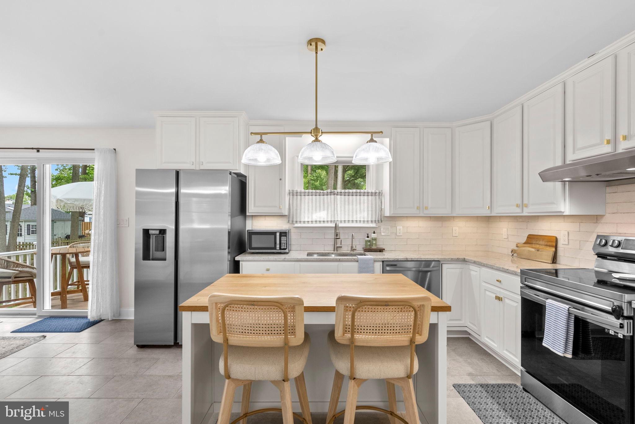 FRANKLIN MANOR - Residential