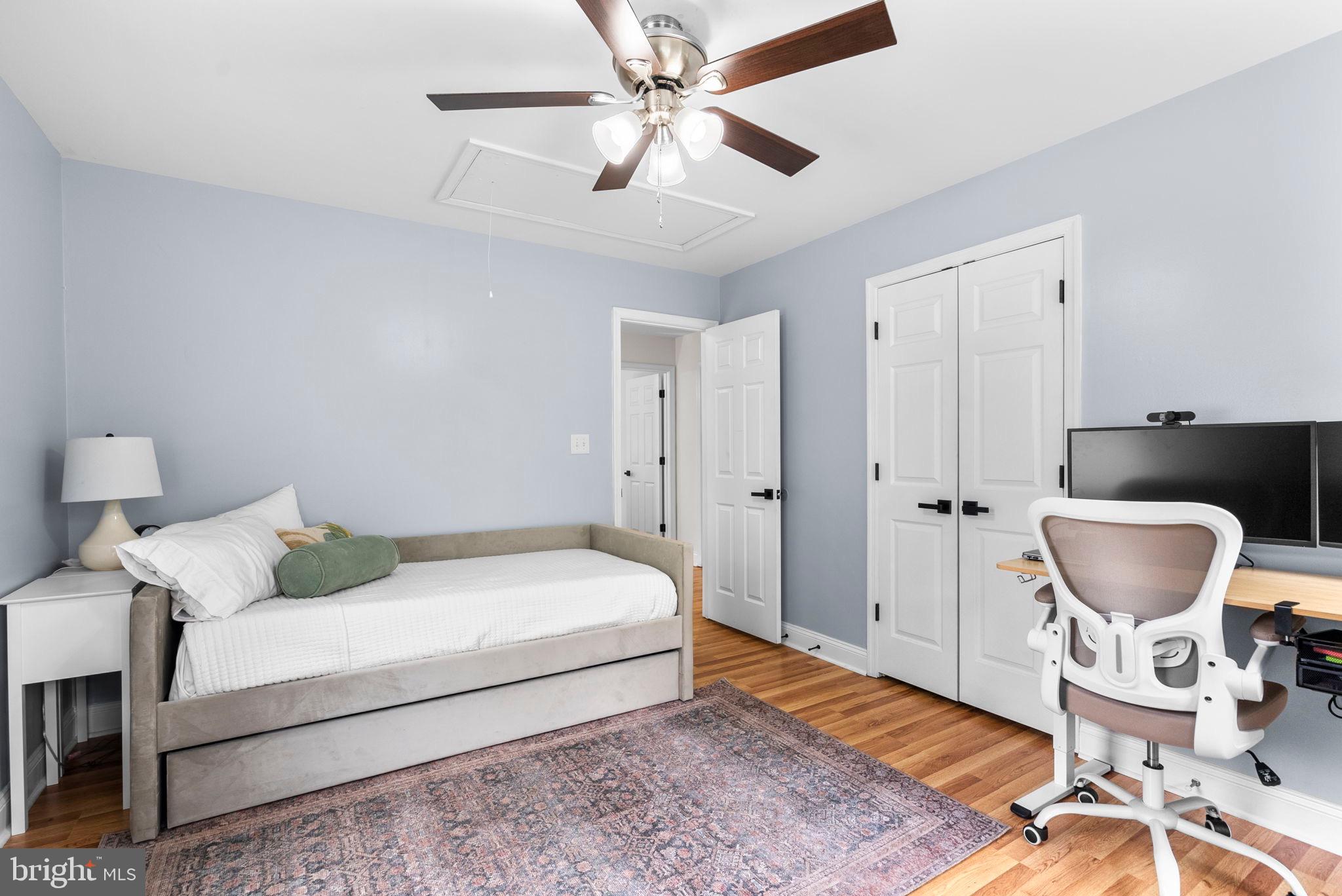 FRANKLIN MANOR - Residential