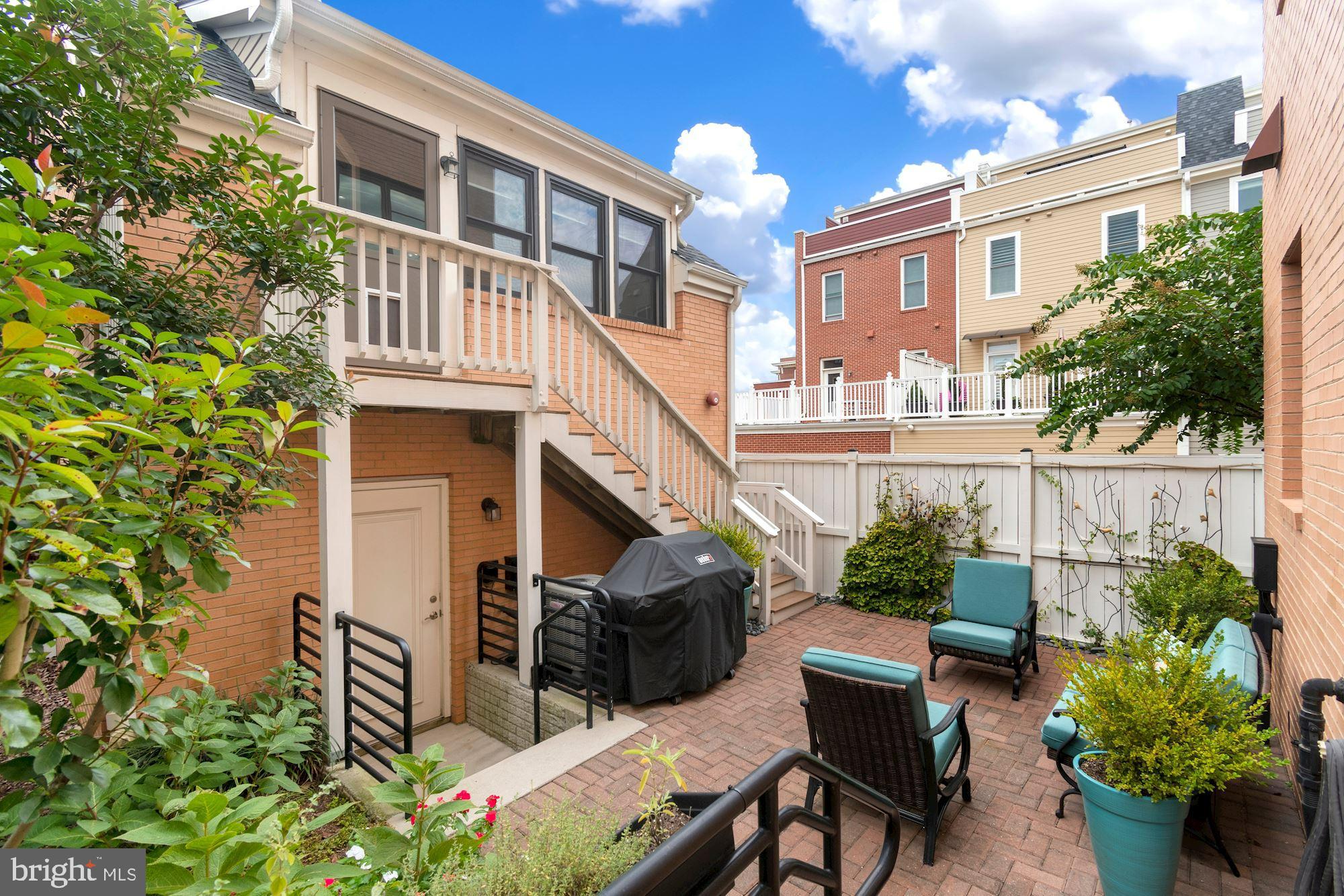 POTOMAC YARD - Residential