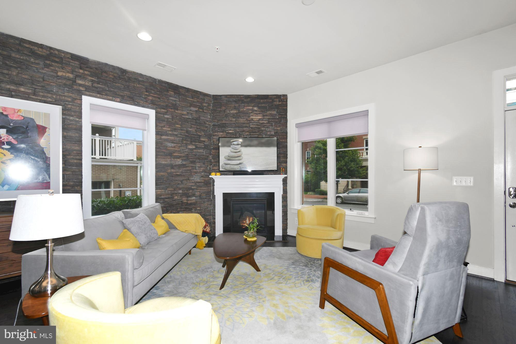 POTOMAC YARD - Residential