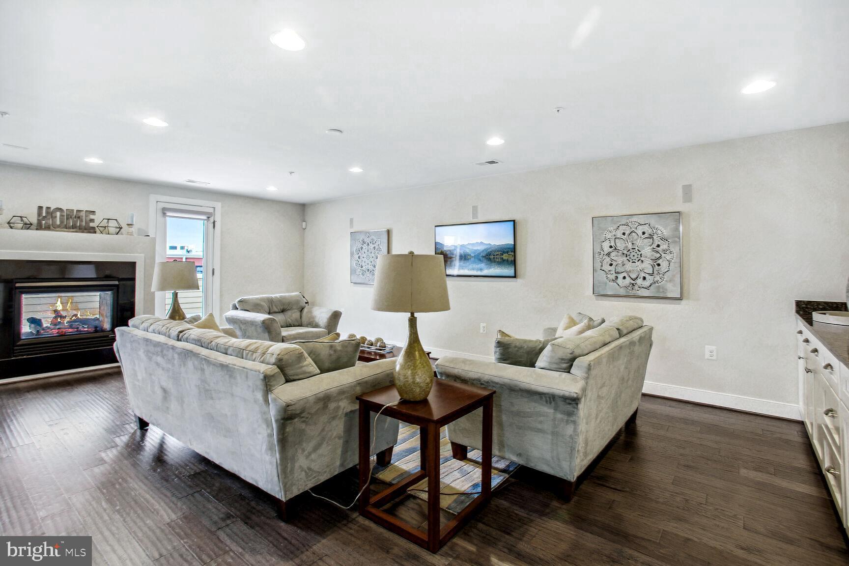 POTOMAC YARD - Residential