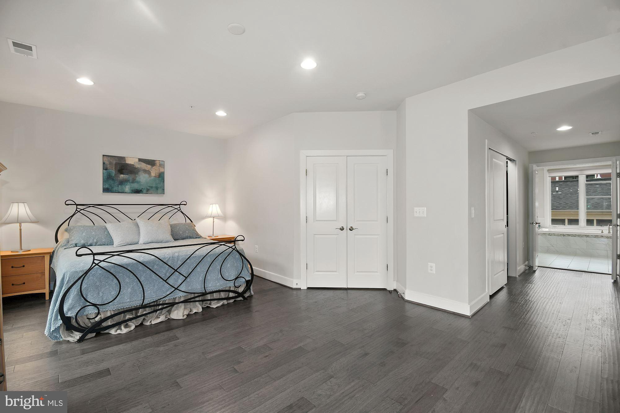 POTOMAC YARD - Residential