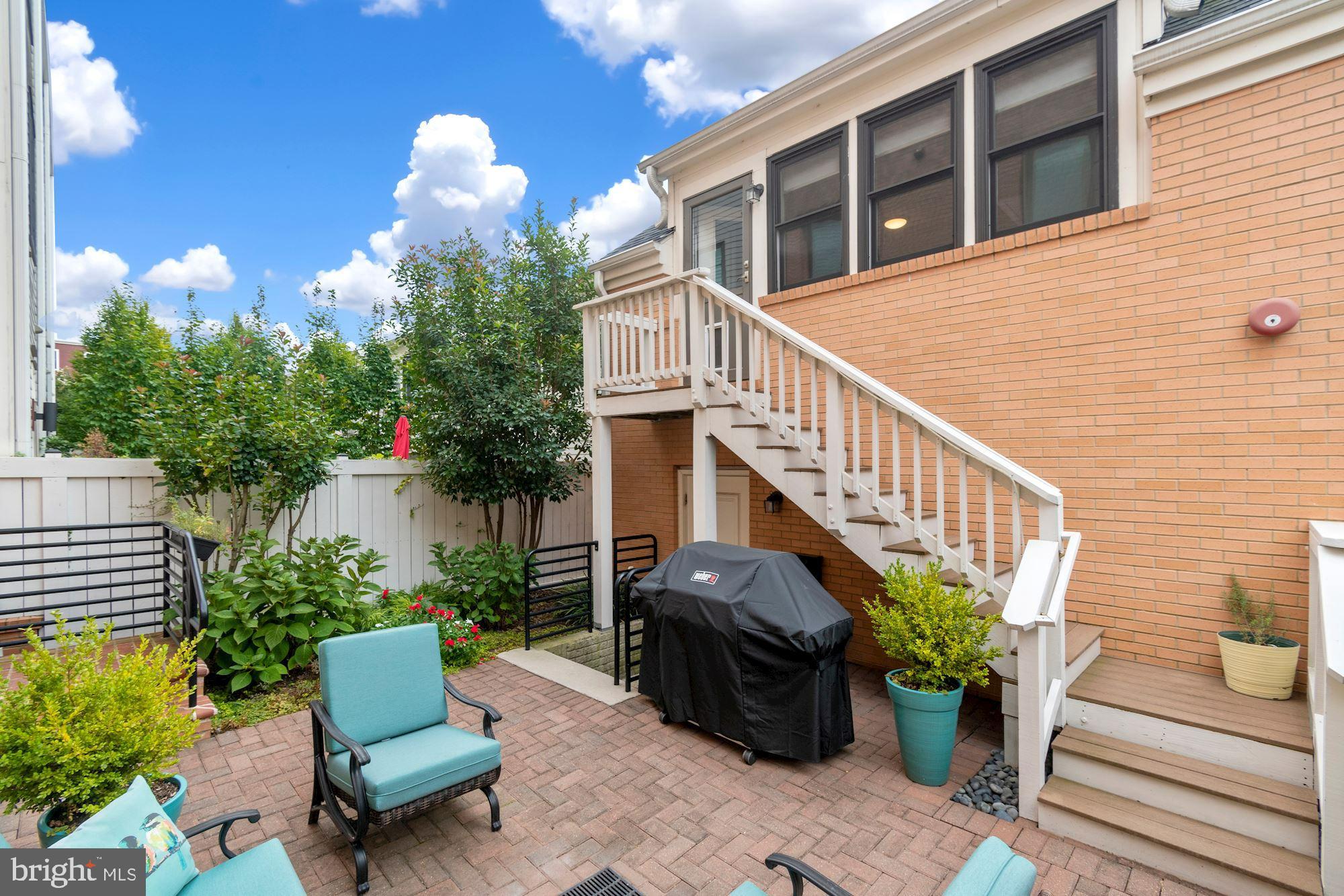 POTOMAC YARD - Residential