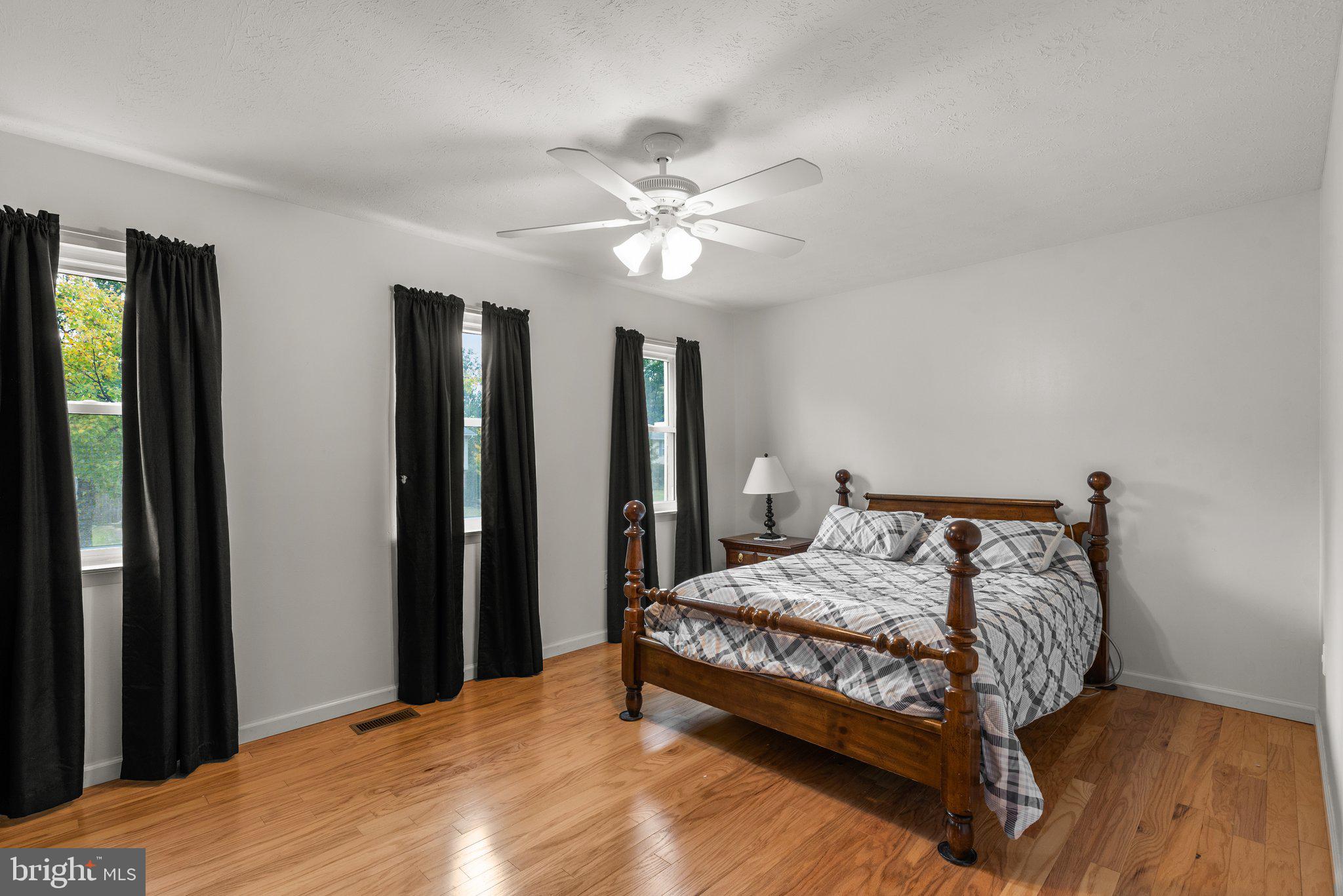 NEW CUT FARMS - Residential