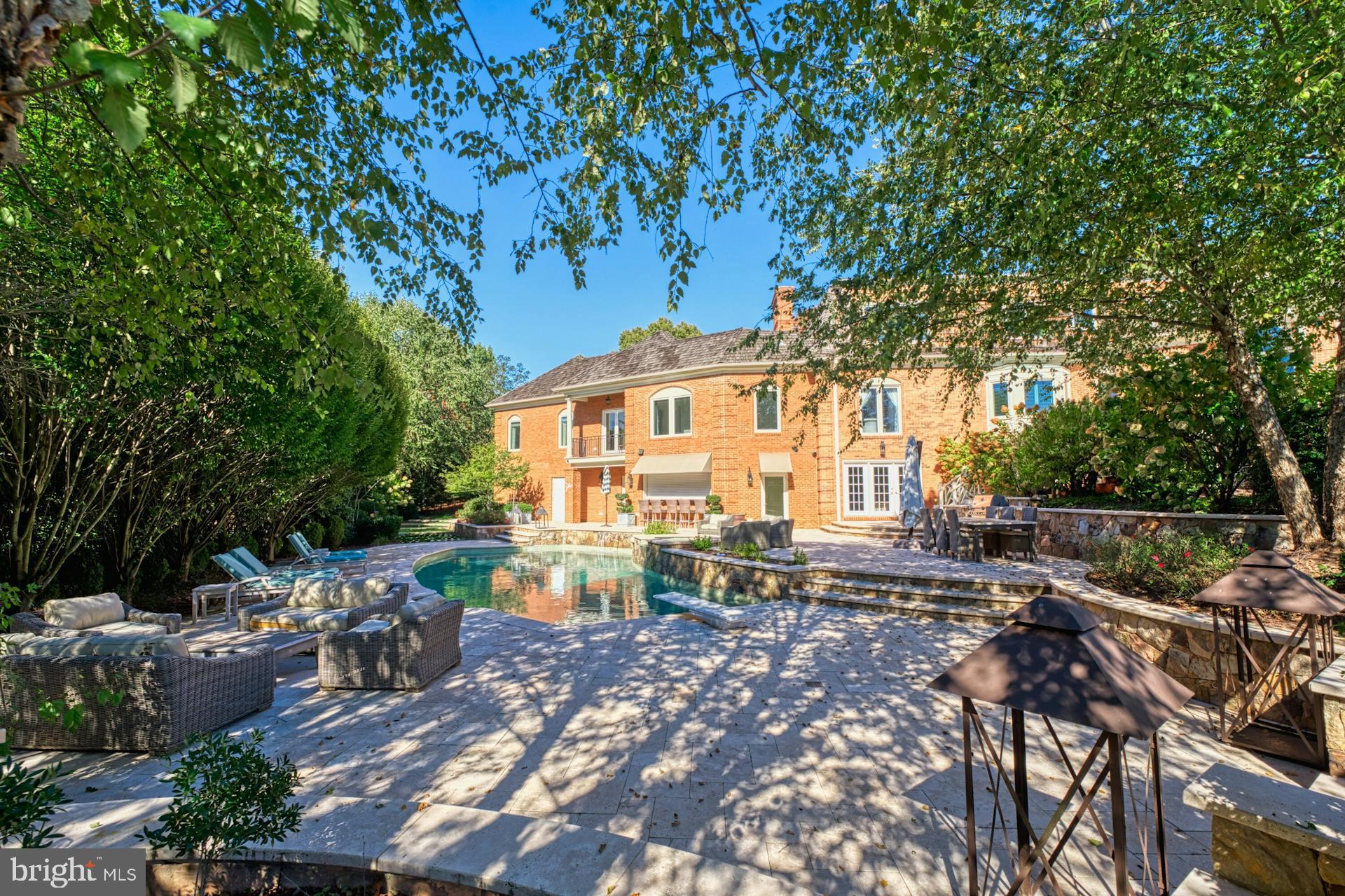 FOX LAKE - Residential