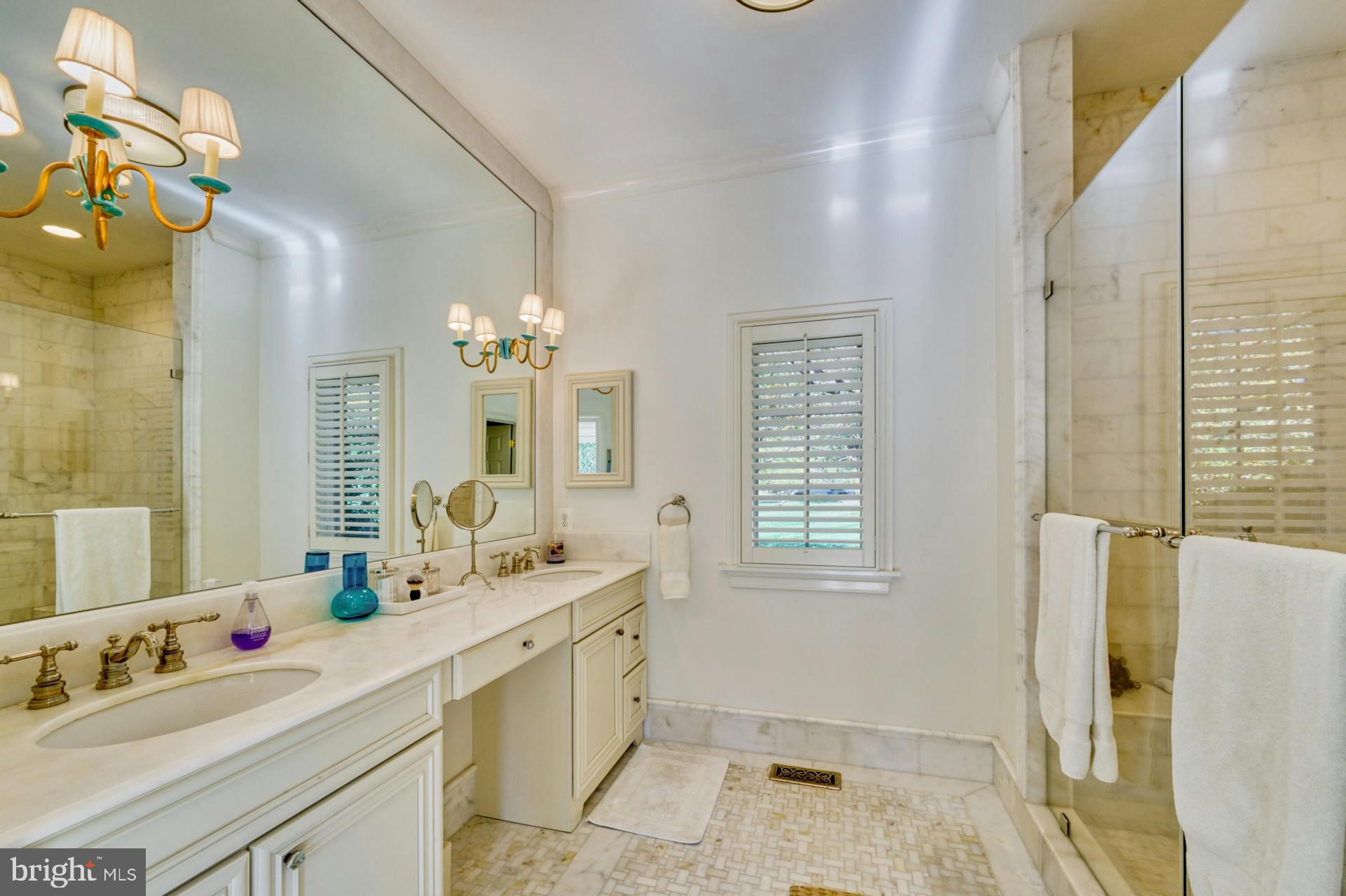 FOX LAKE - Residential