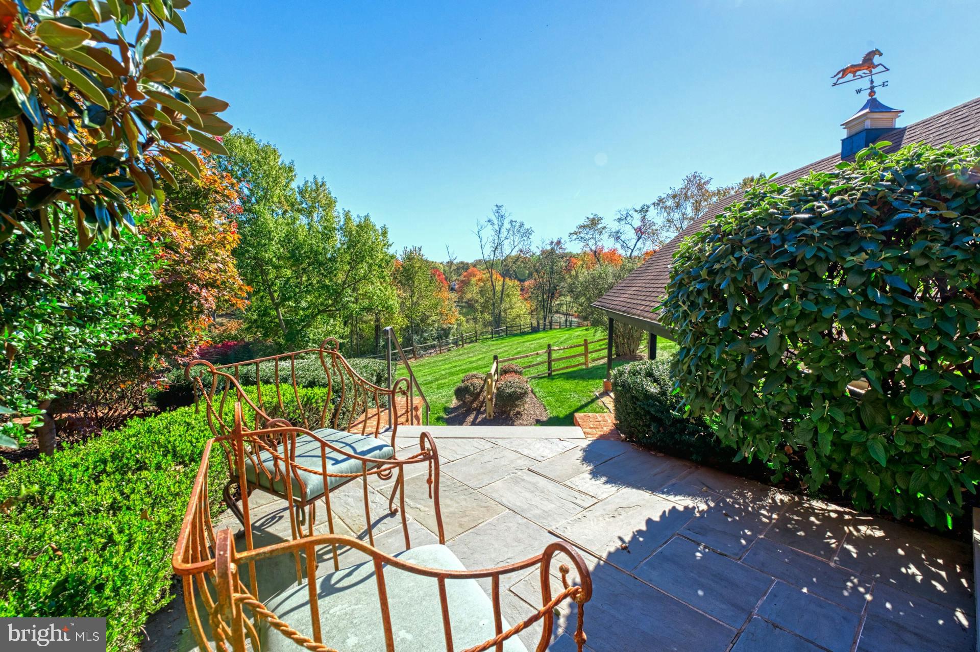 FOX LAKE - Residential