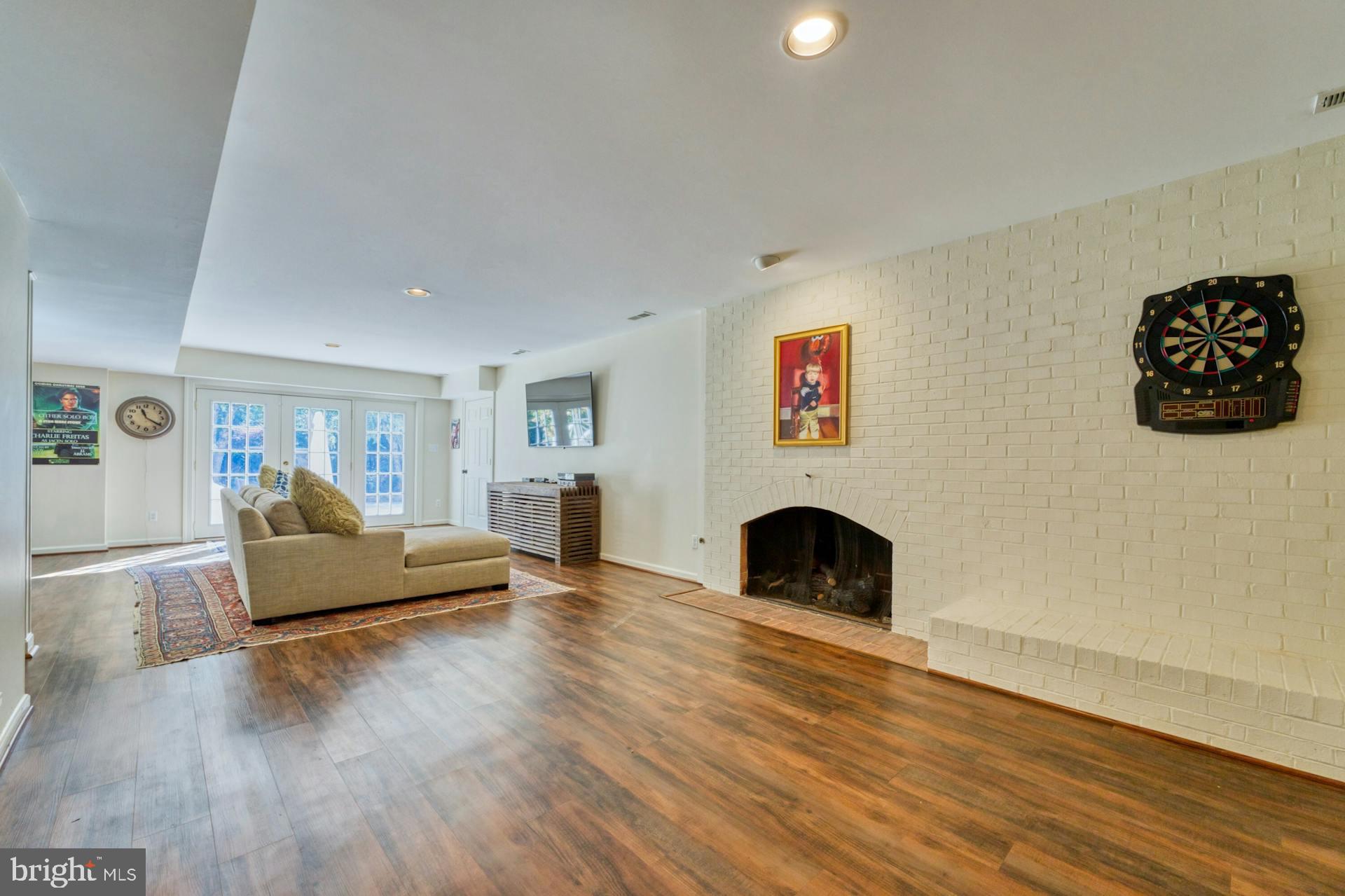 FOX LAKE - Residential