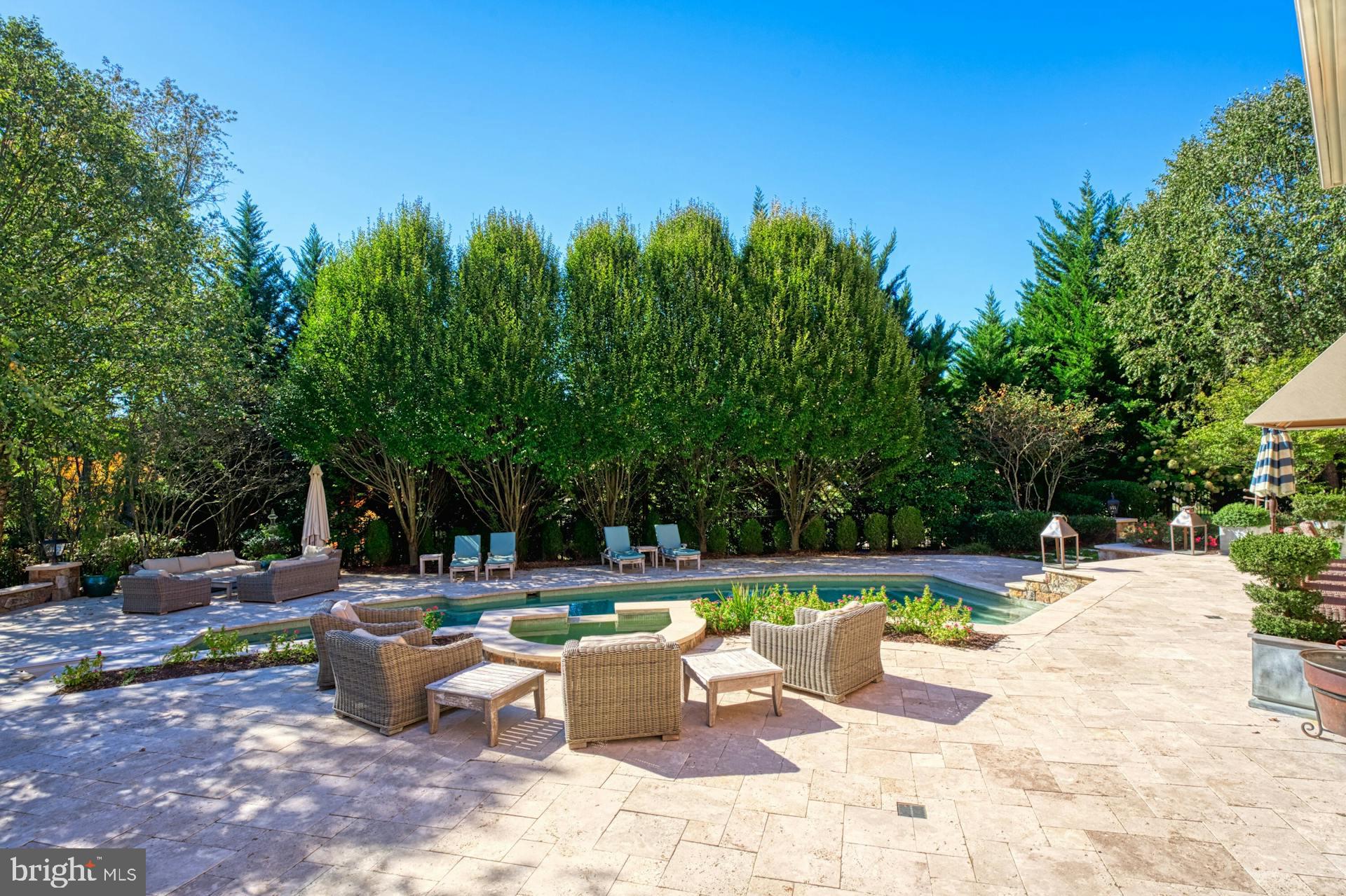 FOX LAKE - Residential