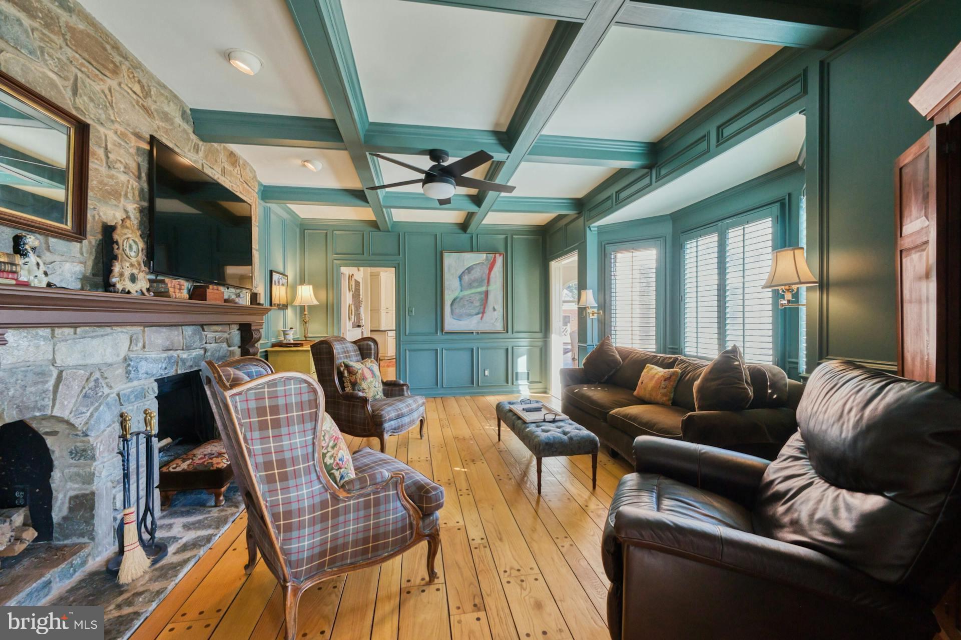 FOX LAKE - Residential