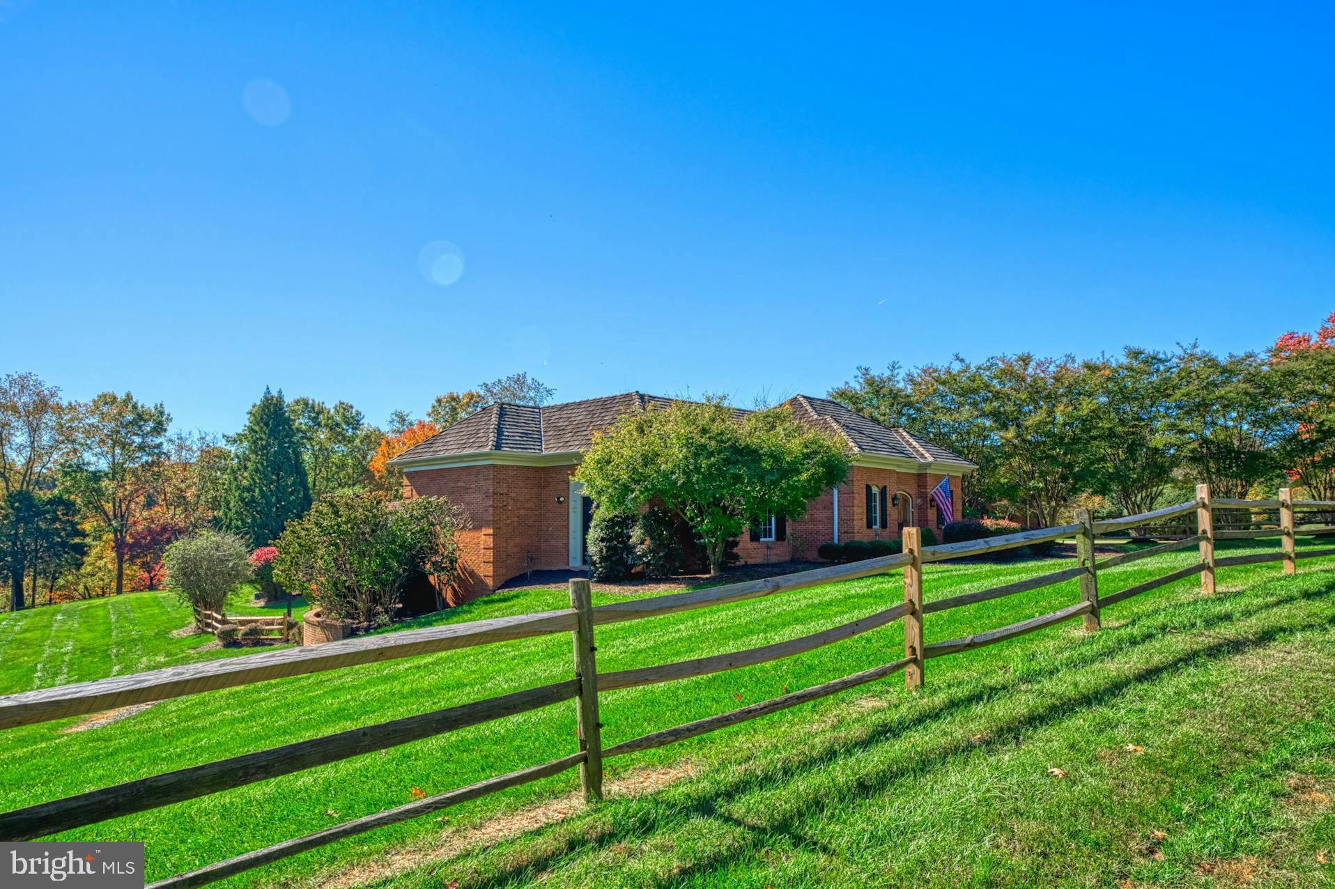 FOX LAKE - Residential