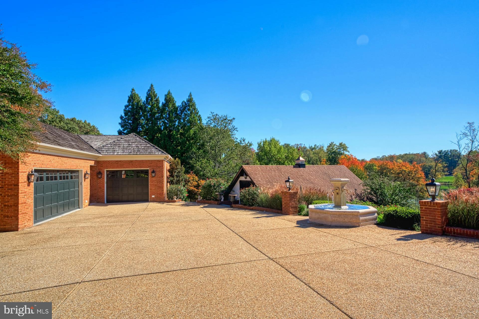 FOX LAKE - Residential