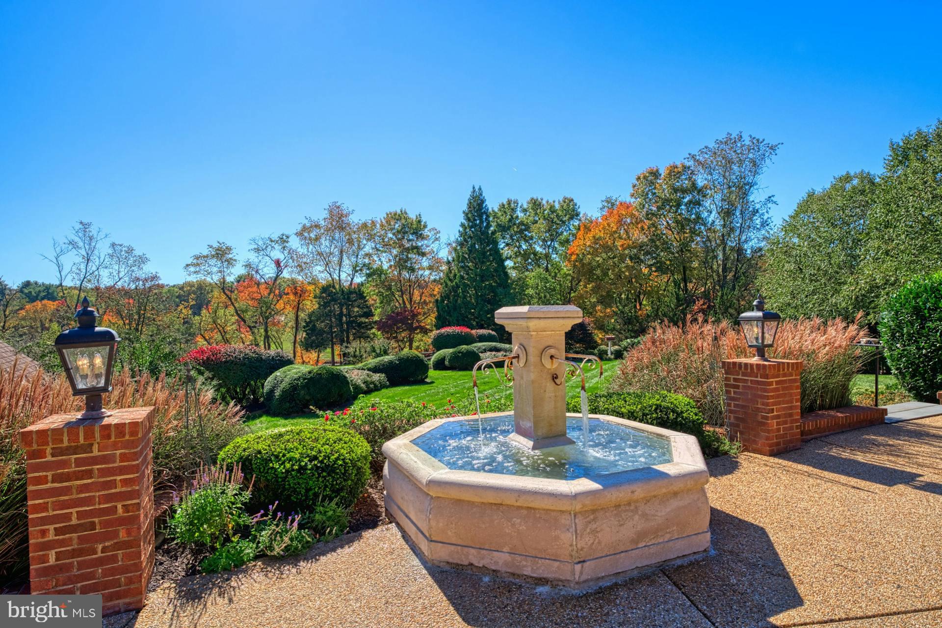 FOX LAKE - Residential