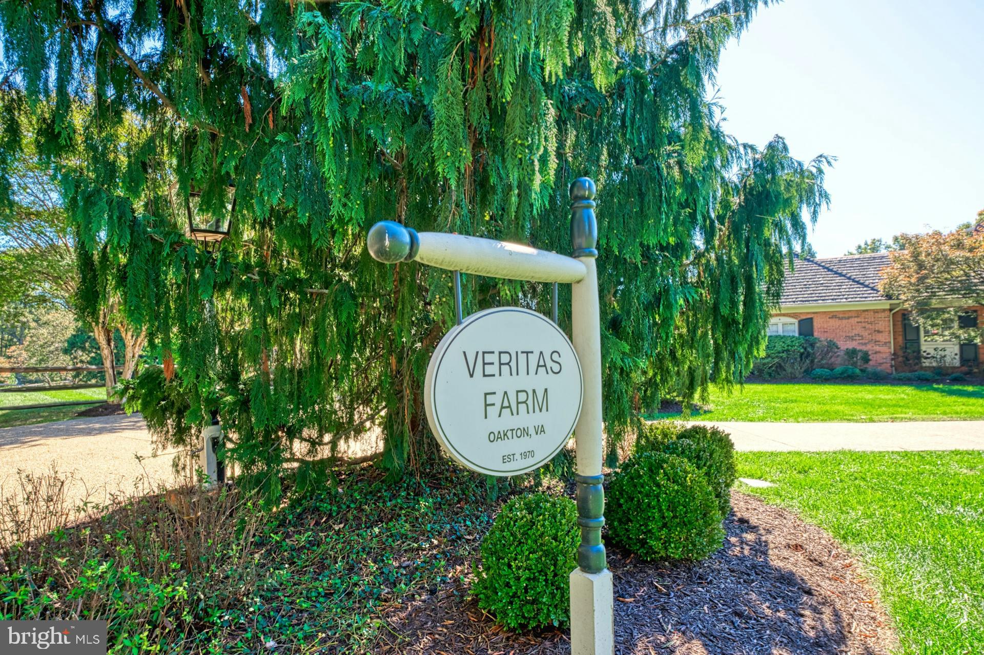 FOX LAKE - Residential