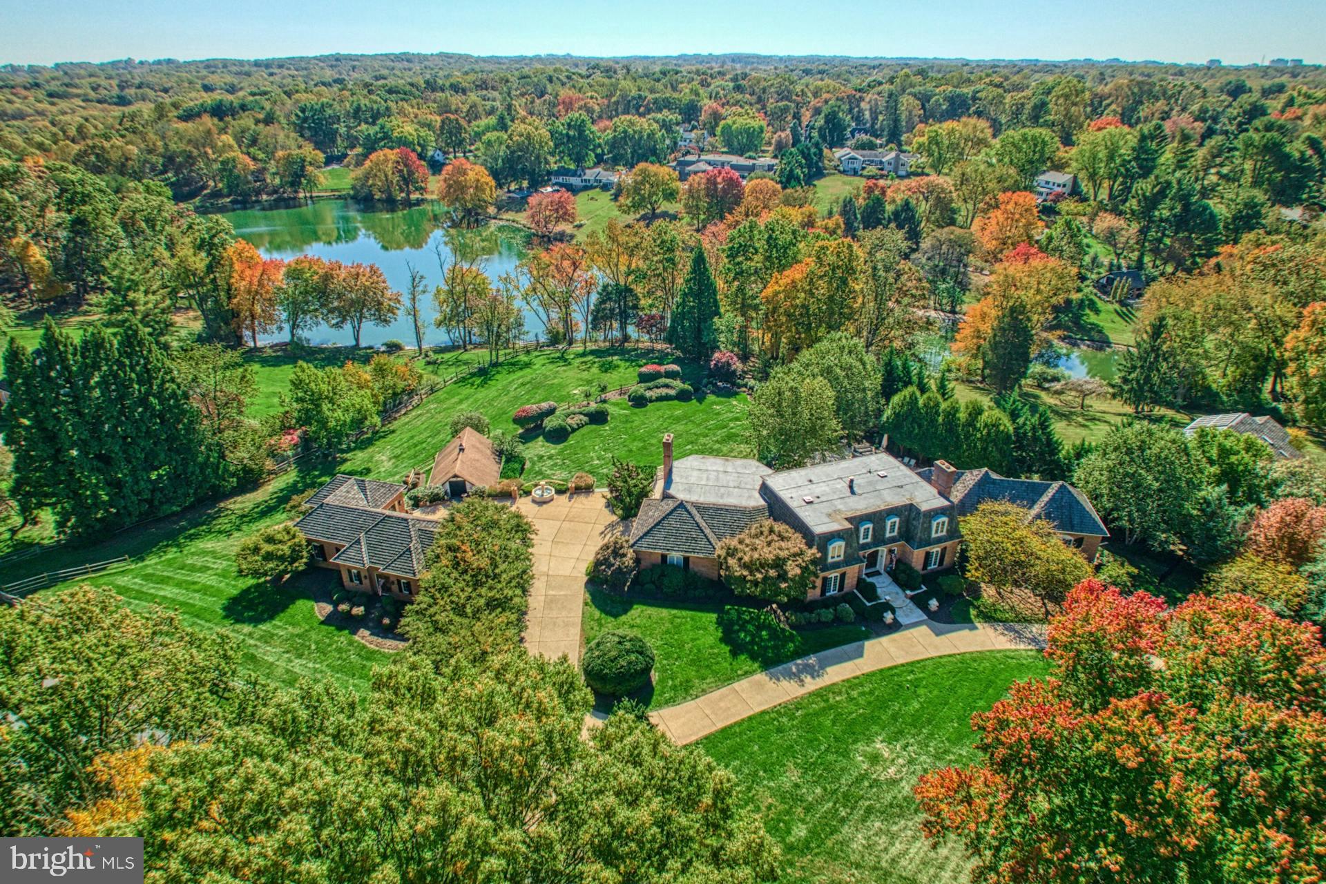 FOX LAKE - Residential