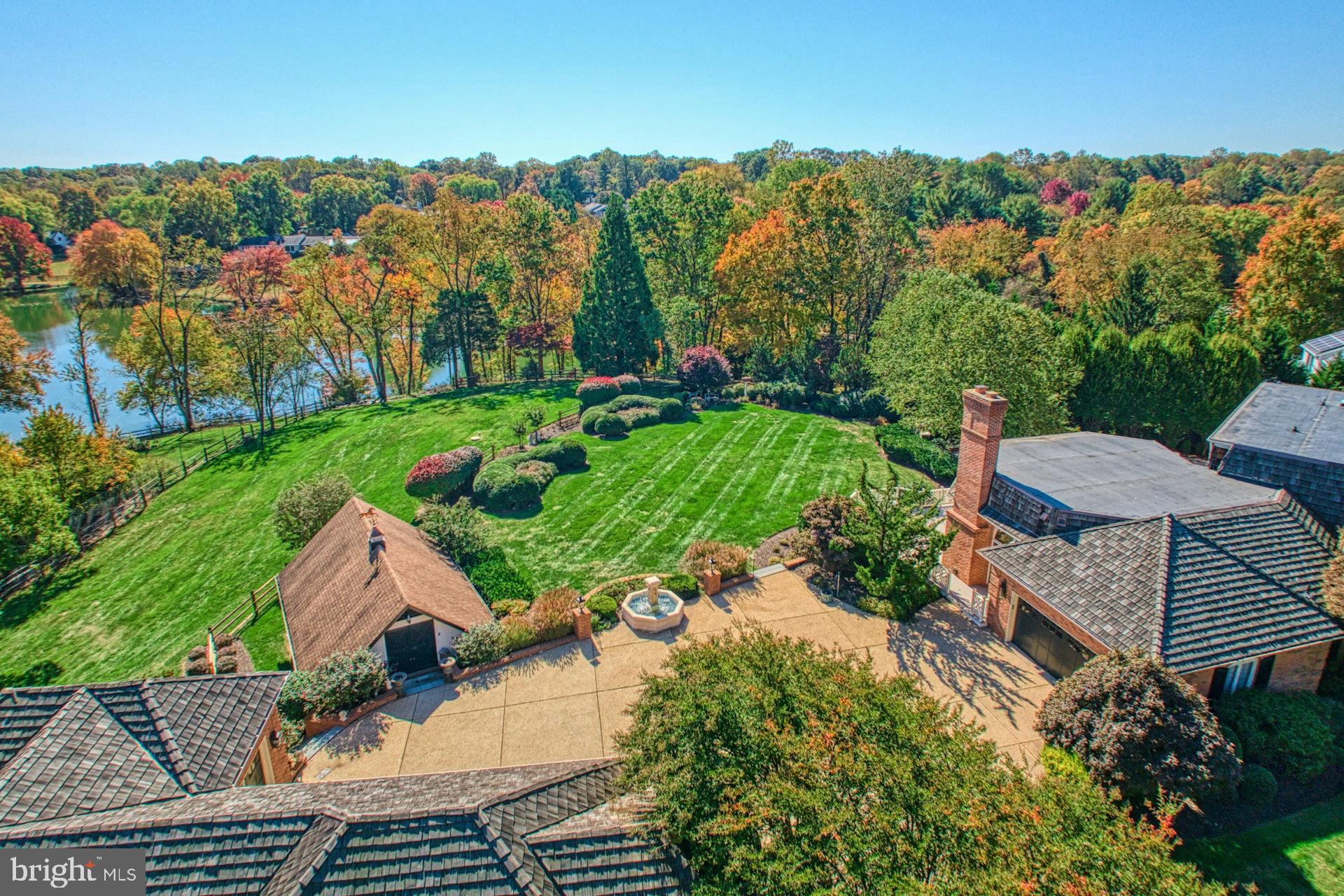 FOX LAKE - Residential