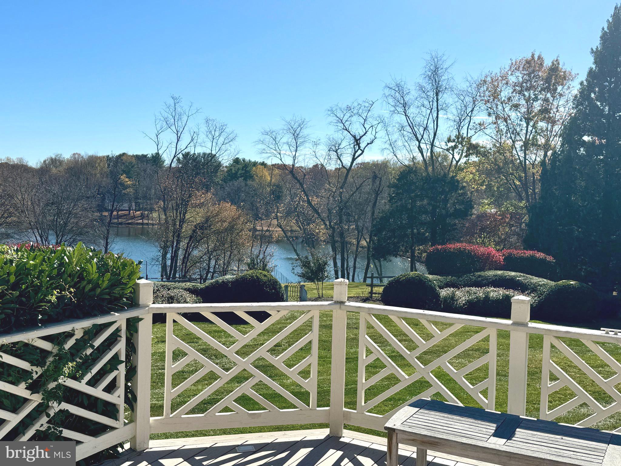 FOX LAKE - Residential