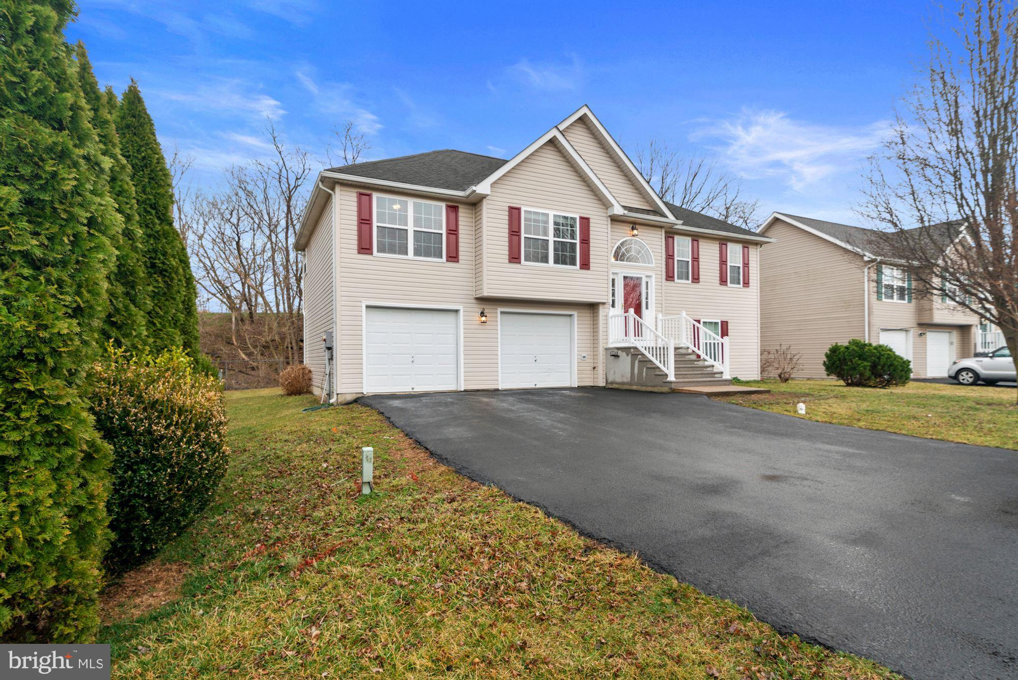 SYCAMORE VILLAGE - Residential