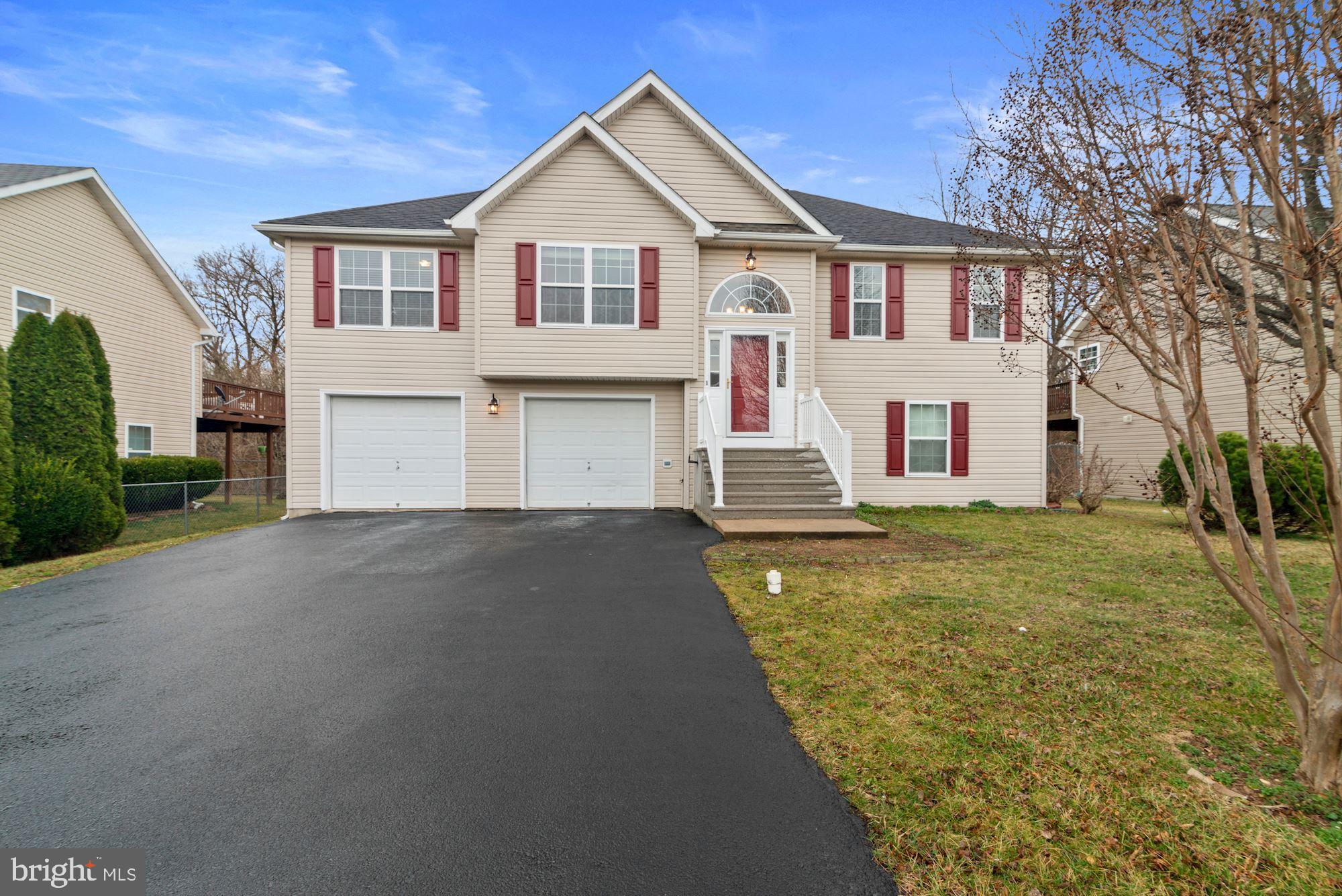 SYCAMORE VILLAGE - Residential