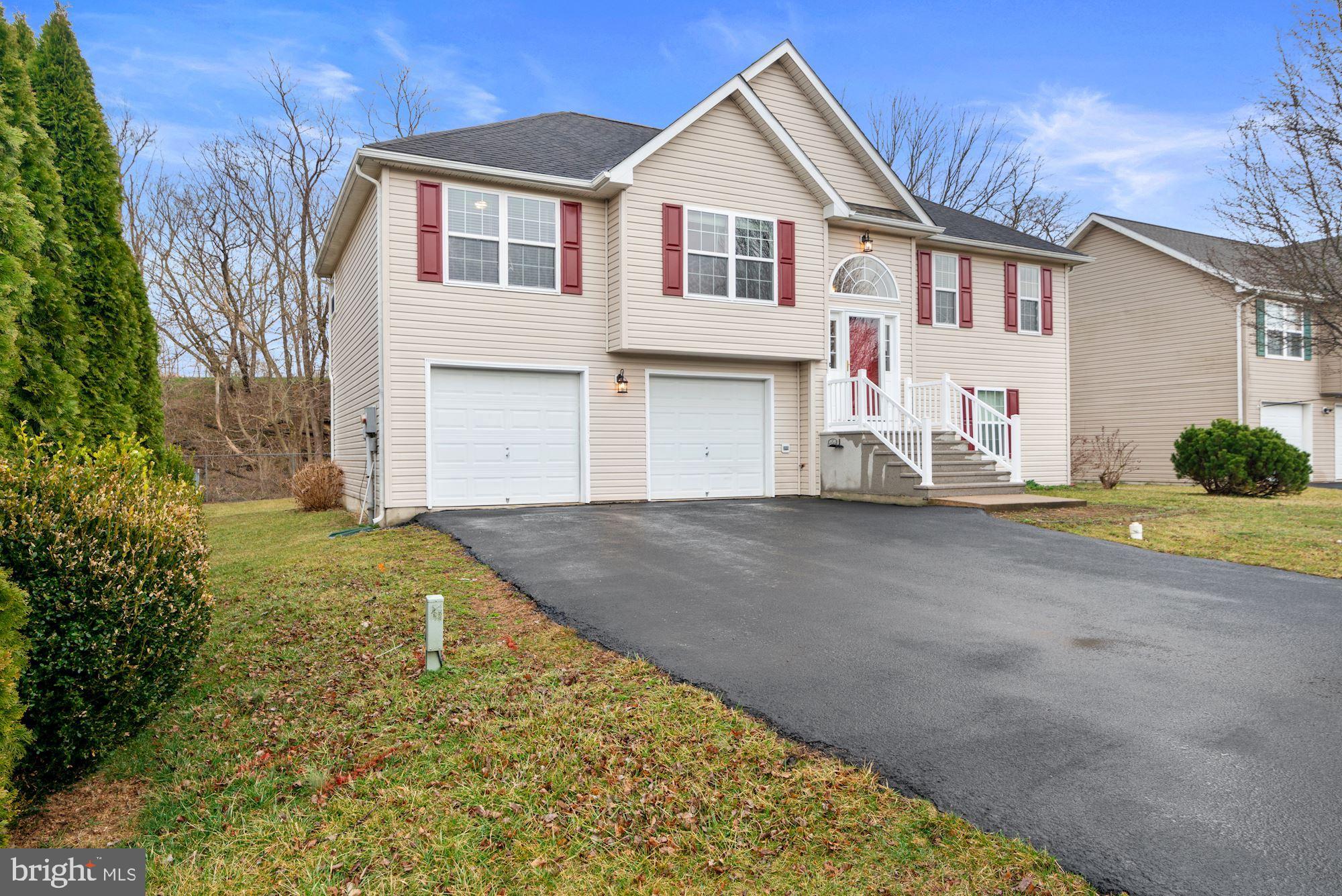 SYCAMORE VILLAGE - Residential