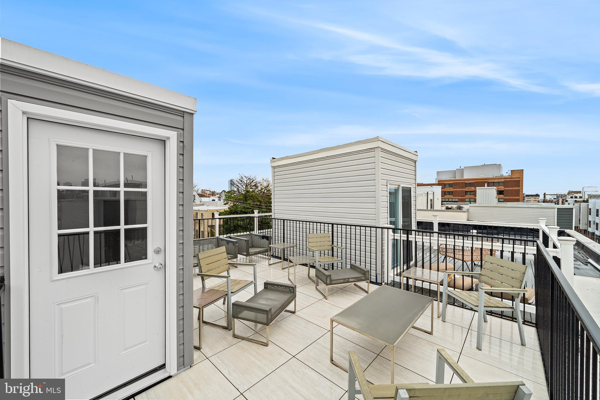 ART MUSEUM AREA - Residential