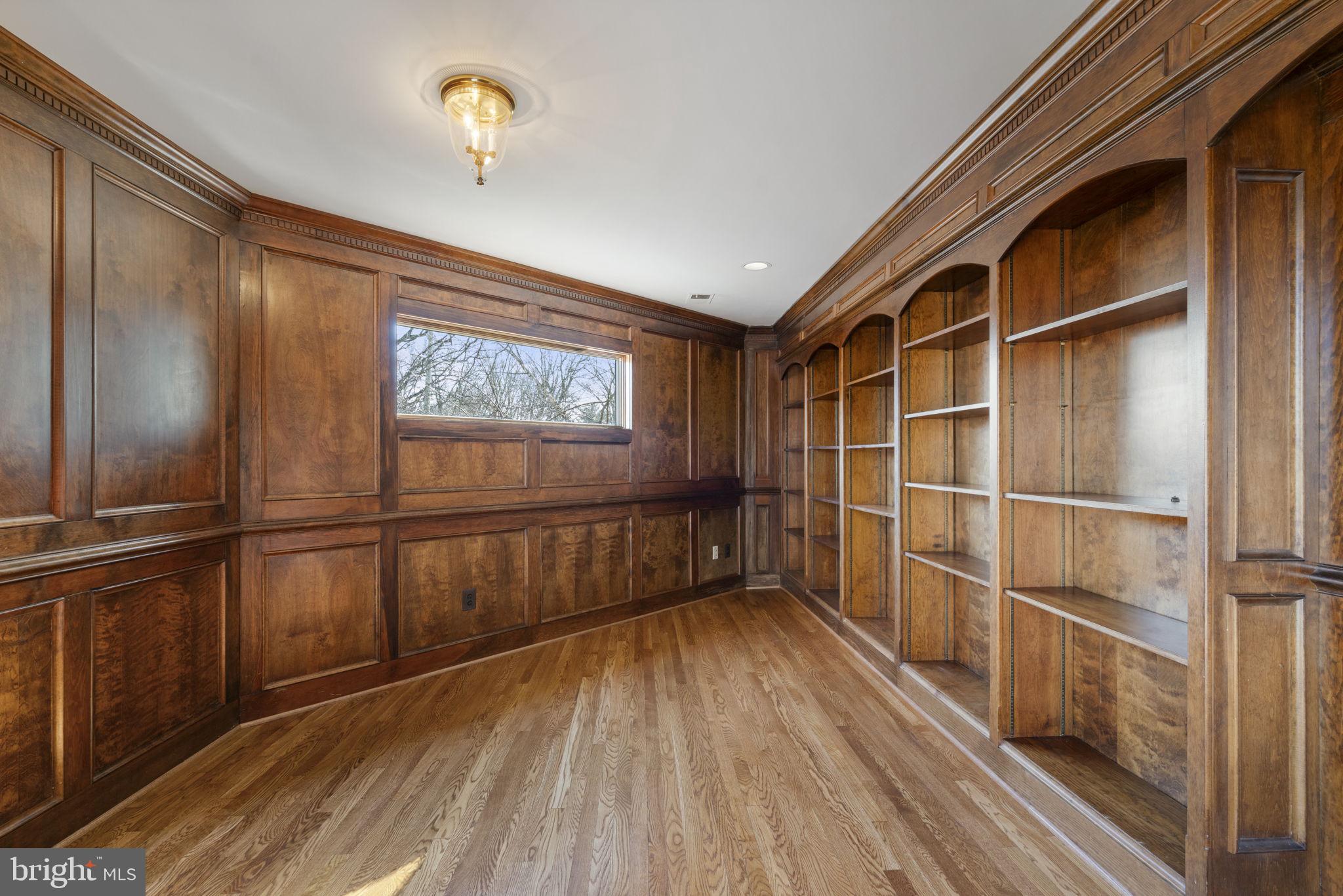 CEDAR CLUSTER TWNHSE - Residential