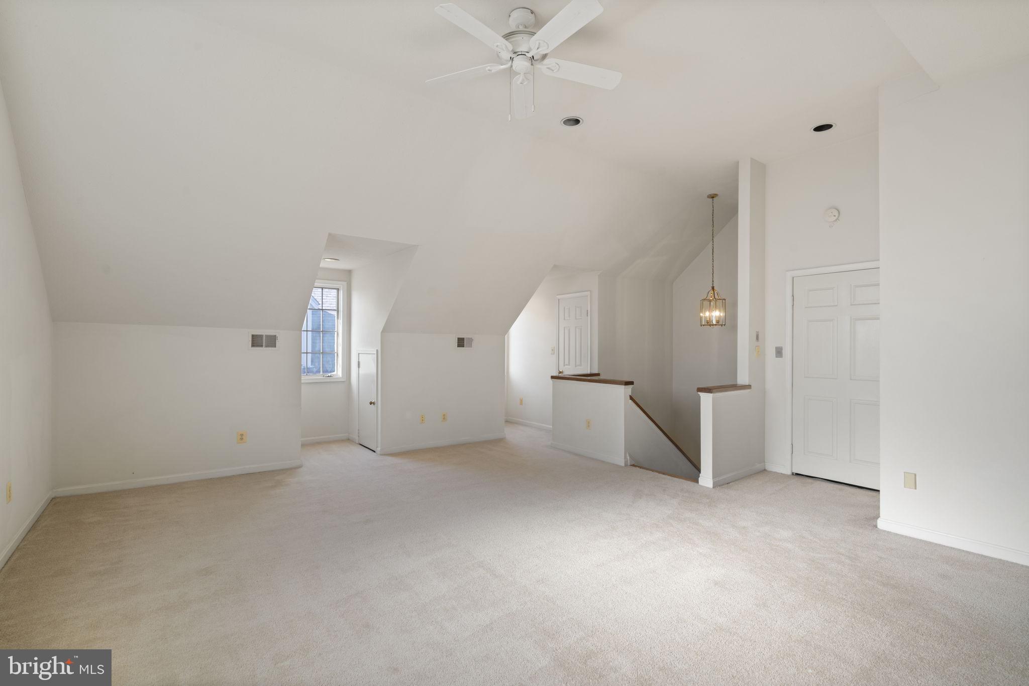 CEDAR CLUSTER TWNHSE - Residential