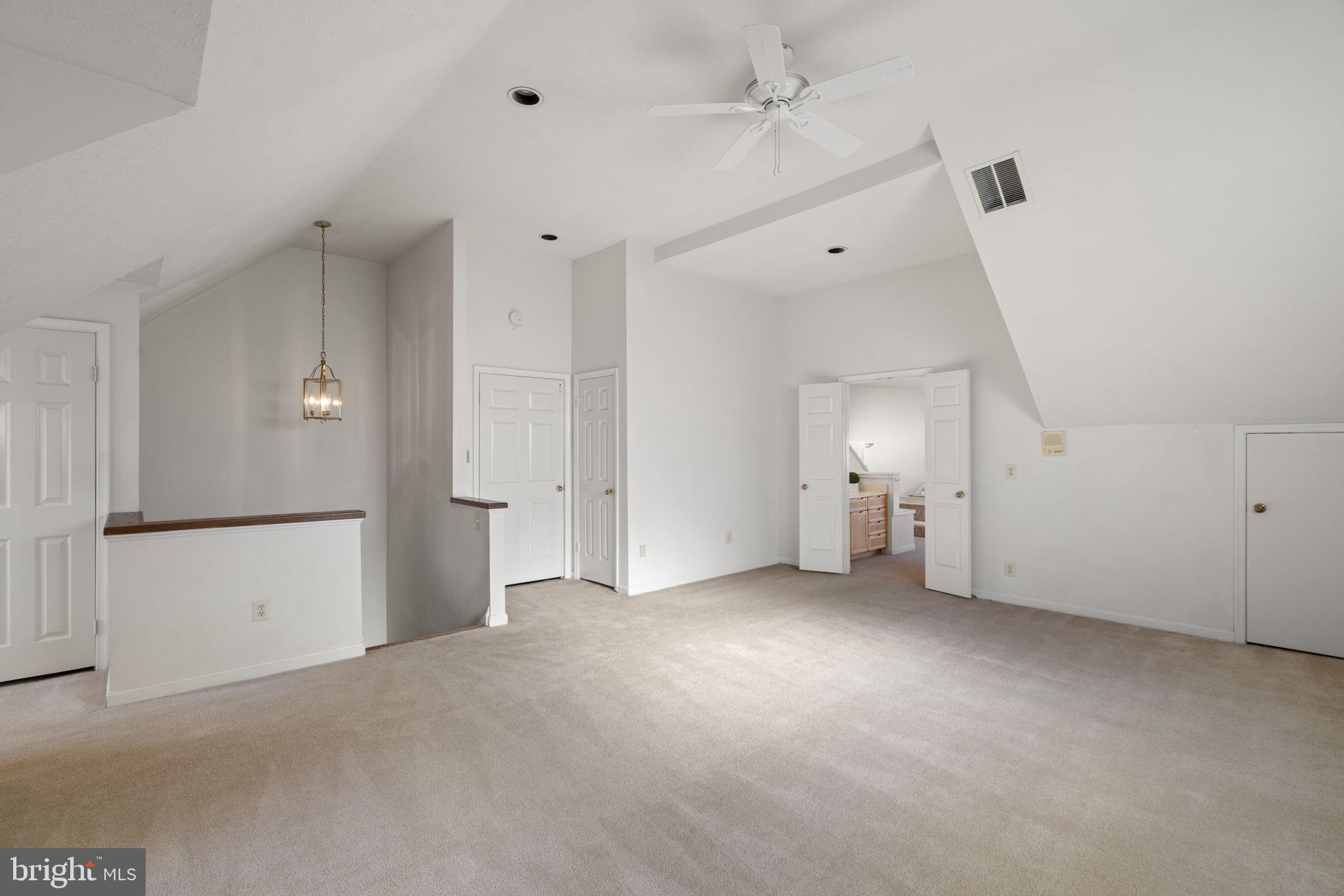 CEDAR CLUSTER TWNHSE - Residential