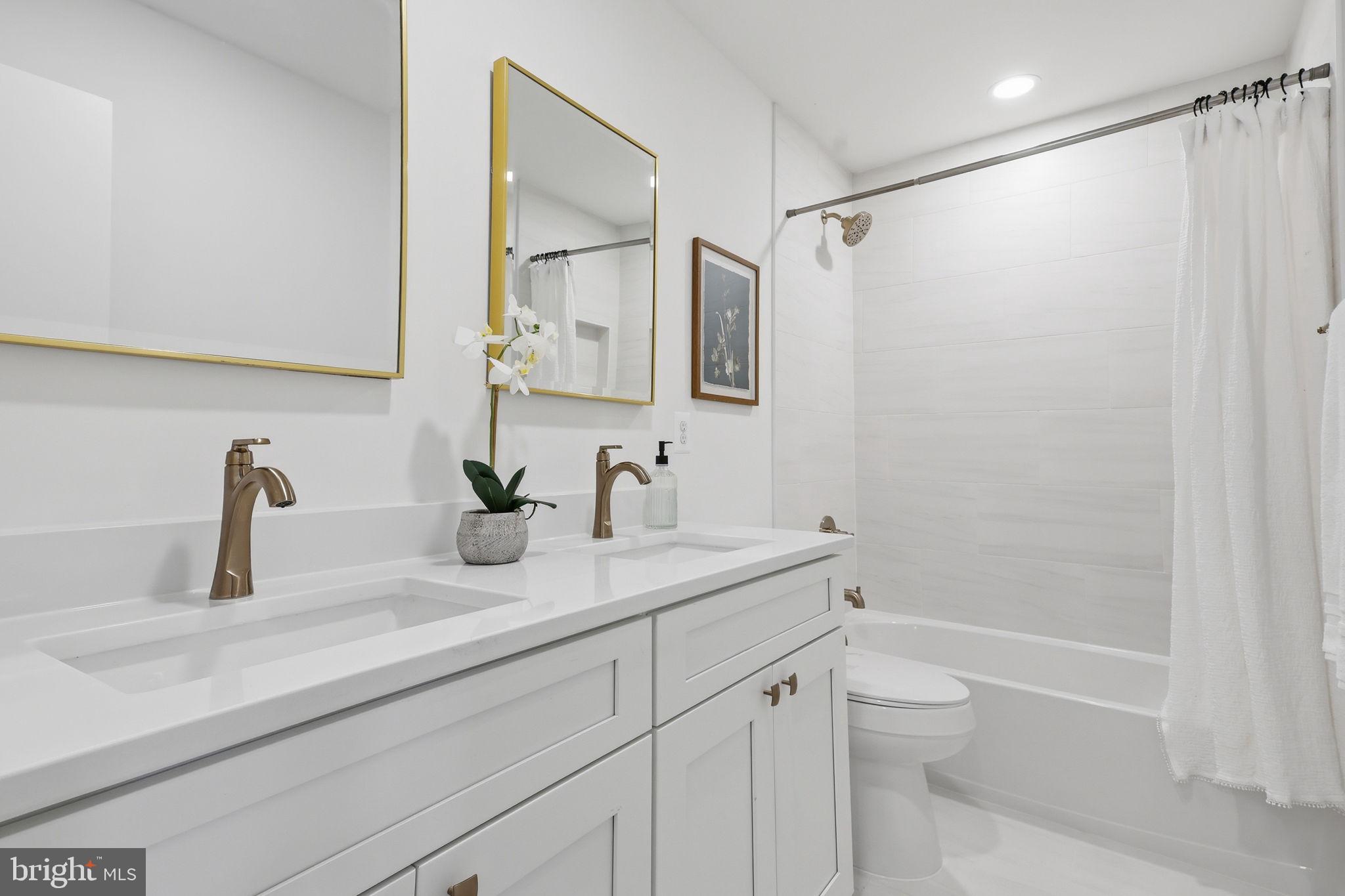 DALE CITY - Residential