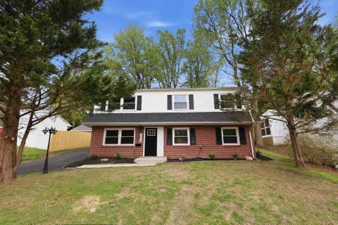 Homes For Sale - 4423 Kenwood Drive<br/> WOODBRIDGE, VA 22193