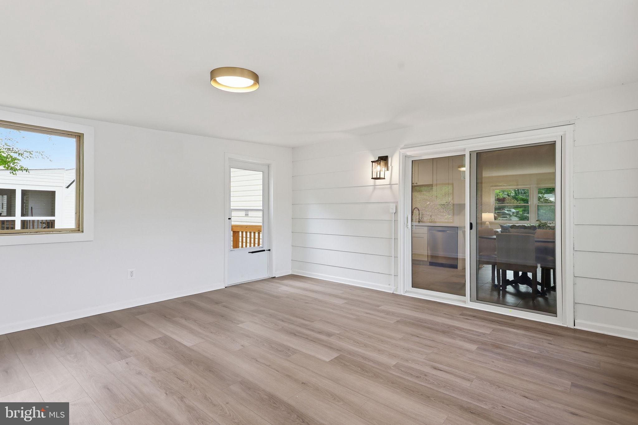 DALE CITY - Residential