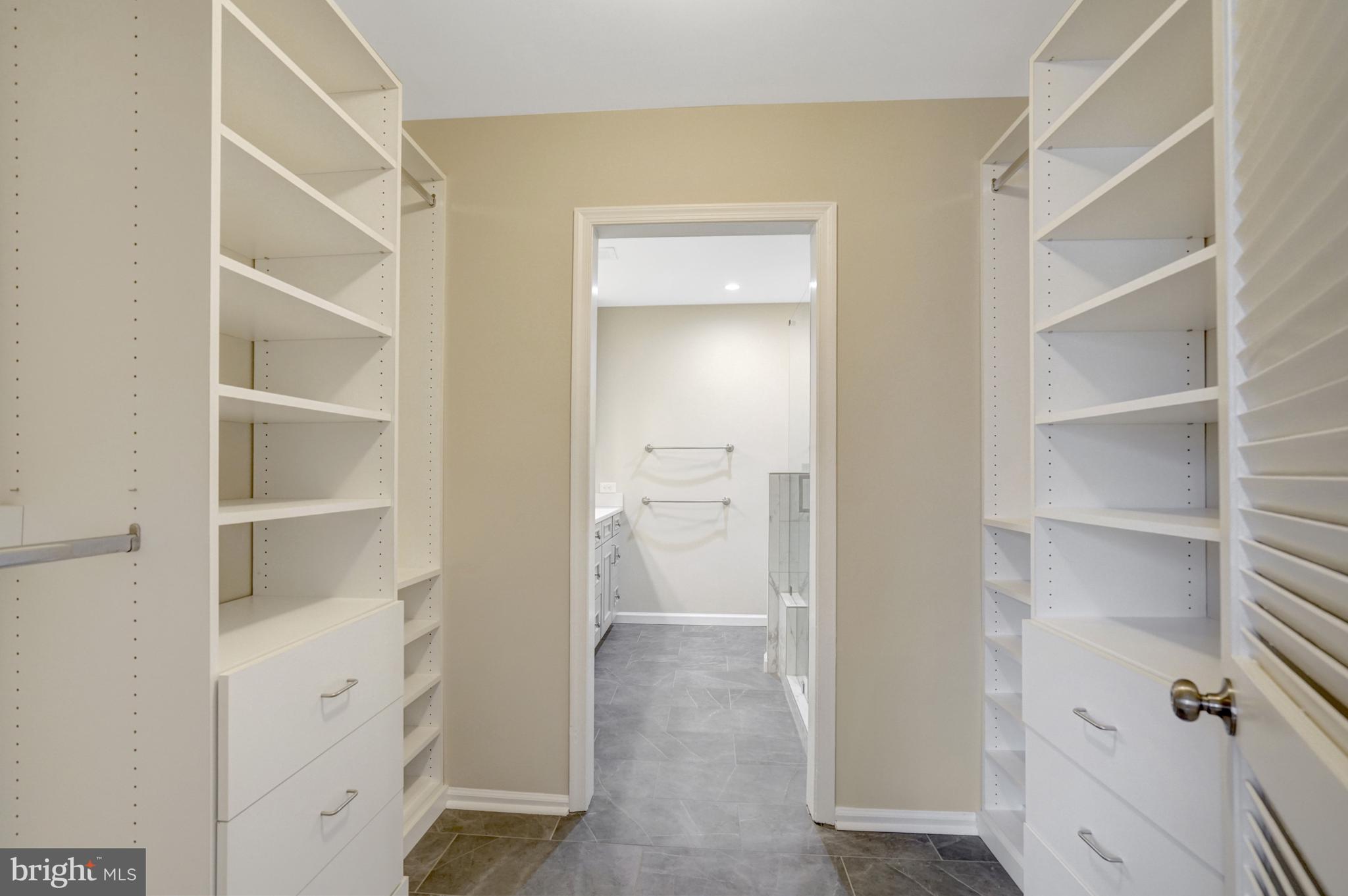 CHARLESTOWN - Residential