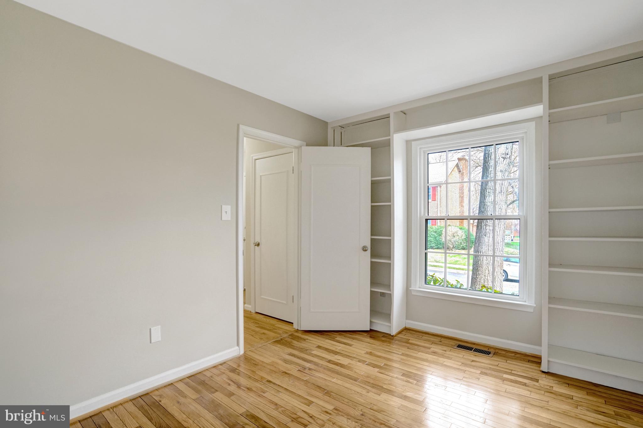 CHARLESTOWN - Residential